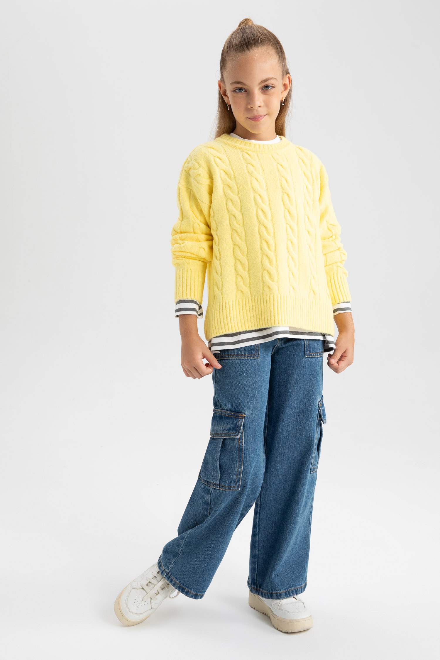 Kız Çocuk Bisiklet Yaka Saç Örgülü Triko Kazak