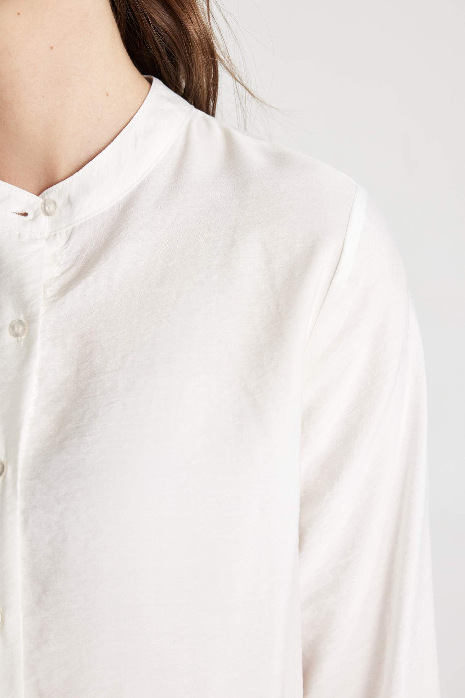 قميص كم طويل قصة عادية