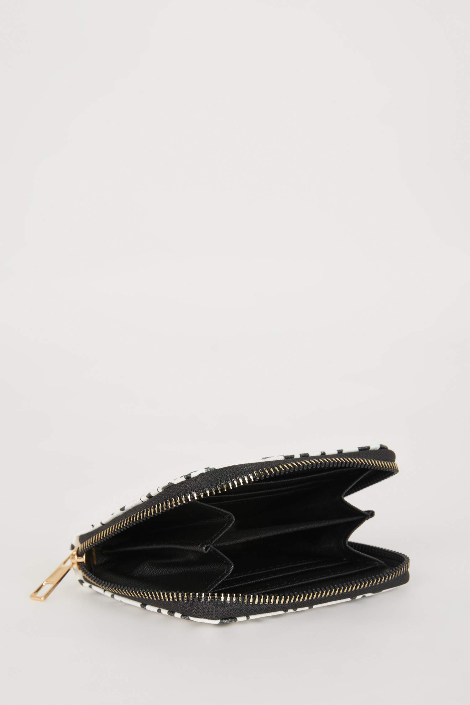 Woman Faux Leather Wallets