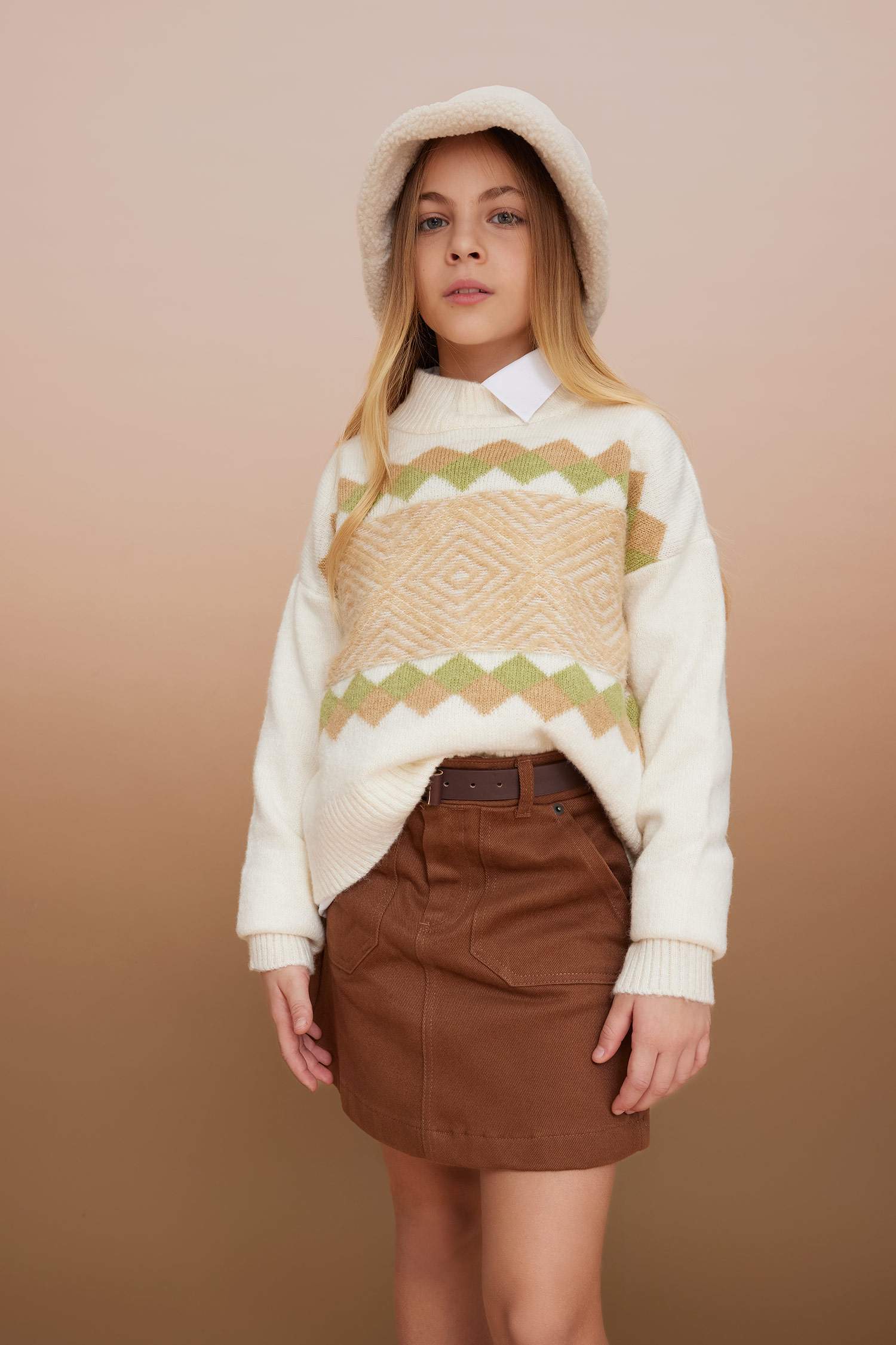 Kız Çocuk Yarım Balıkçı Yaka Triko Kazak