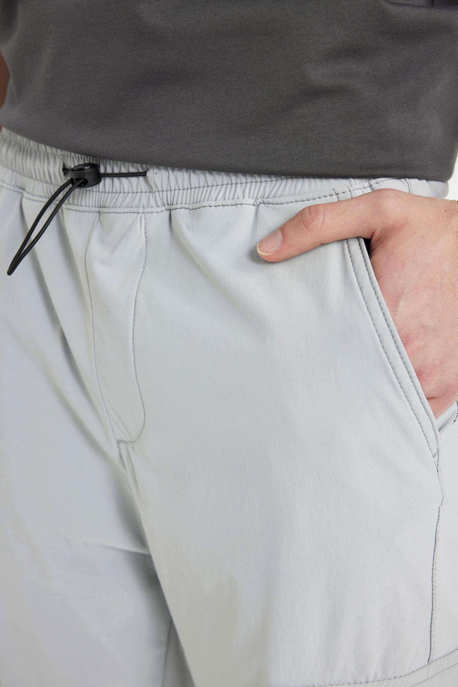 Relax Fit With Cargo Pocket Trousers