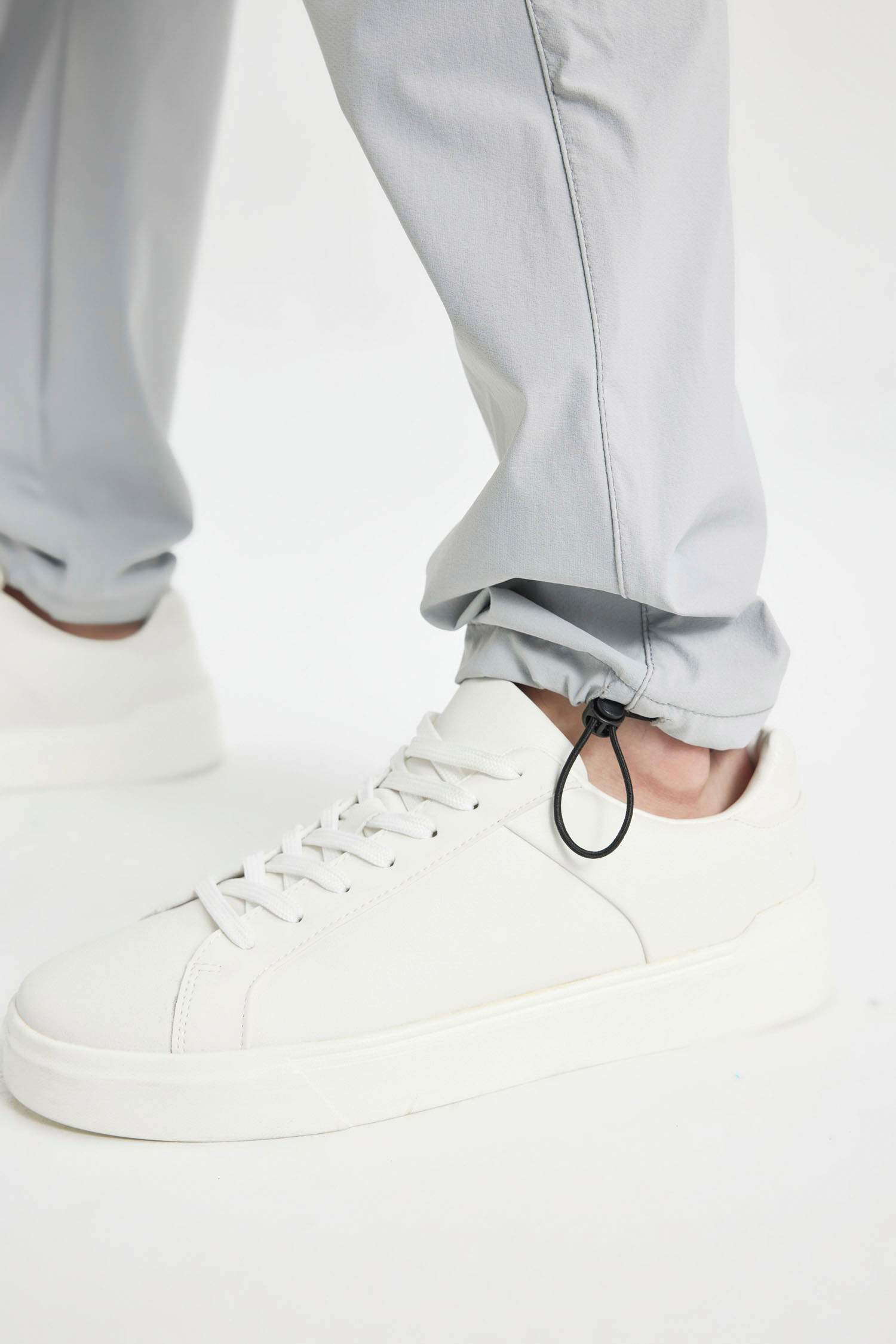 Relax Fit With Cargo Pocket Trousers