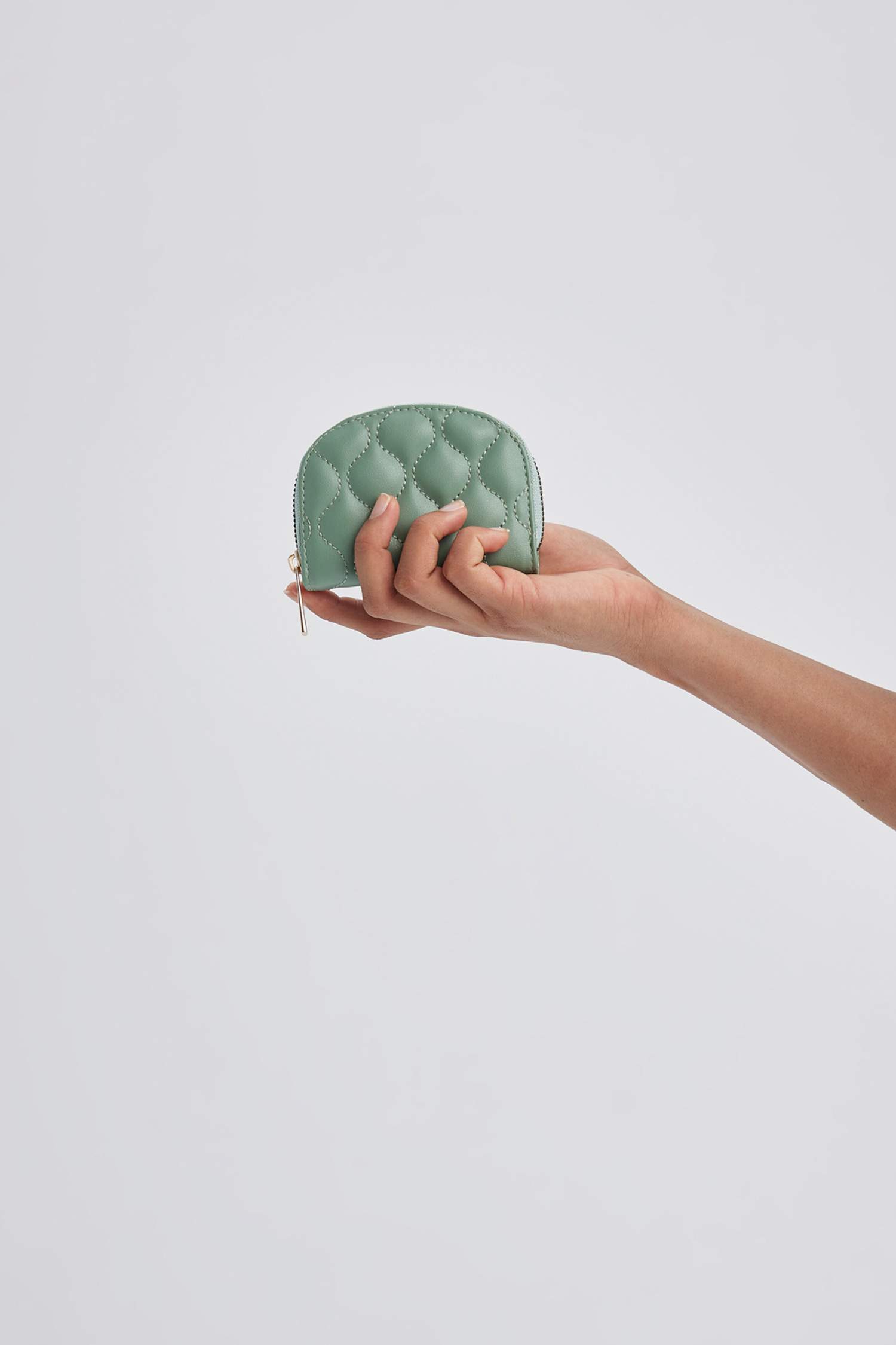 Kadın Kapitoneli Cüzdan