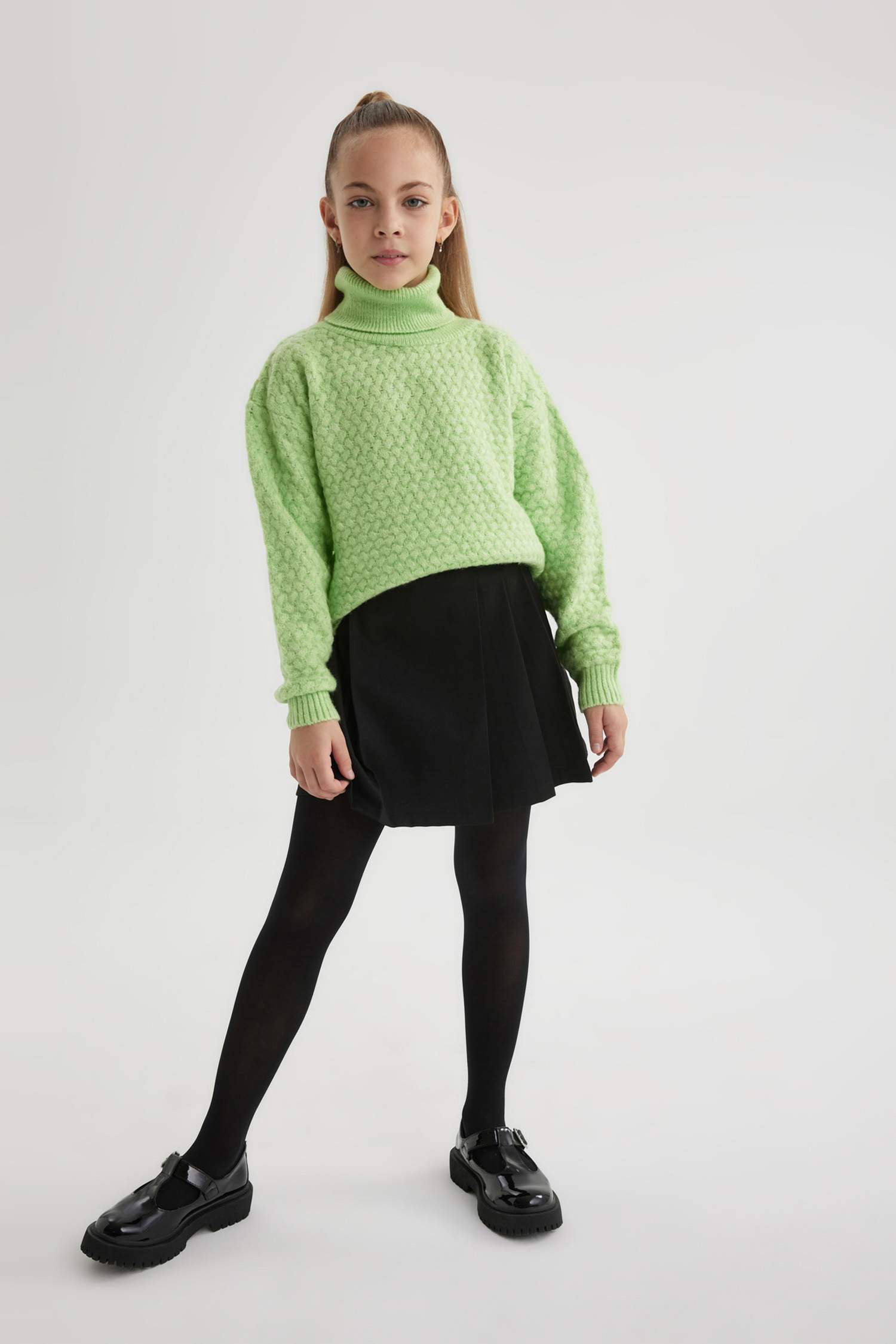 Kız Çocuk Oversize Geniş Kalıp Balıkçı Yaka Triko Kazak