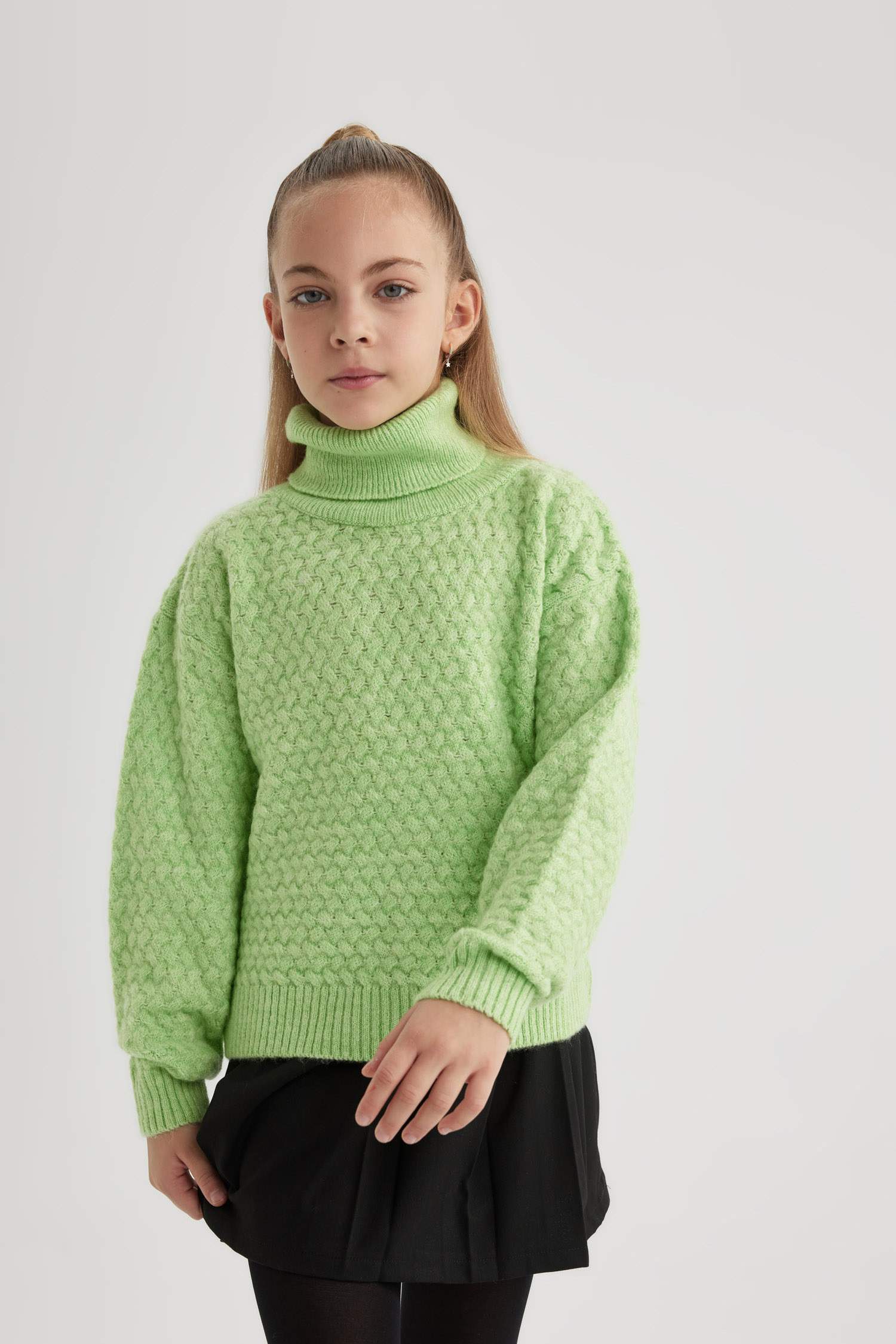 Kız Çocuk Oversize Geniş Kalıp Balıkçı Yaka Triko Kazak