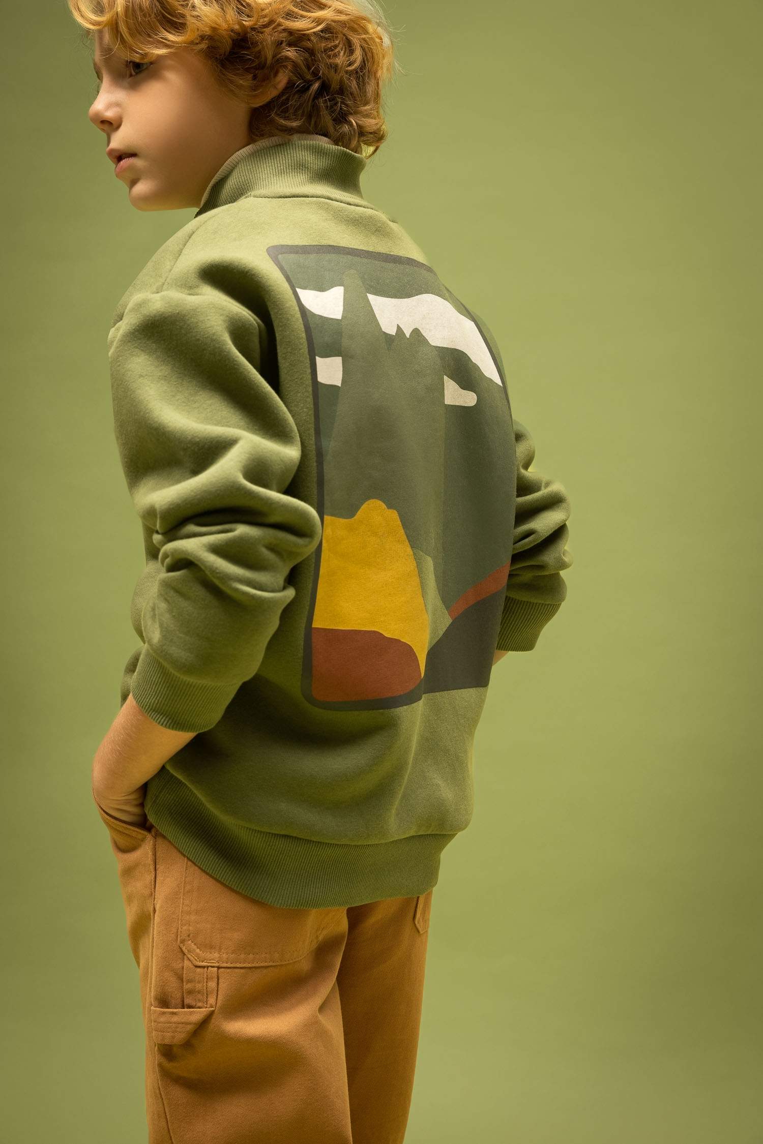 Erkek Çocuk Oversize Geniş Kalıp Dik Yaka Baskılı Kalın Sweatshirt