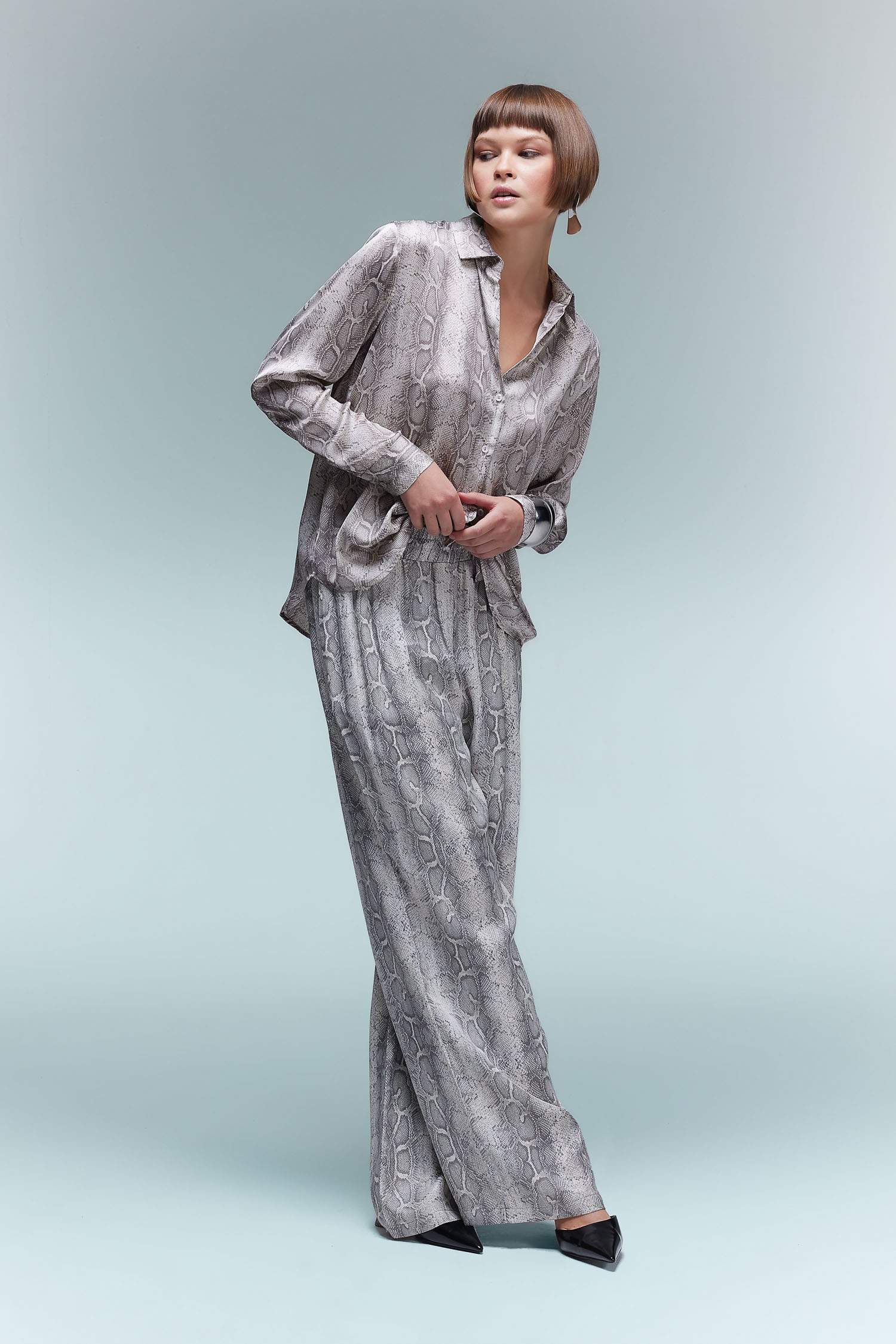 Wide Leg Patterned Pocket High Waist Long Satin Trousers