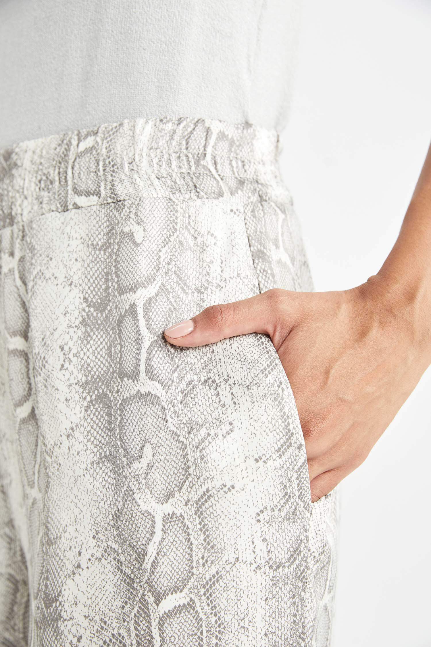 Wide Leg Patterned Pocket High Waist Long Satin Trousers