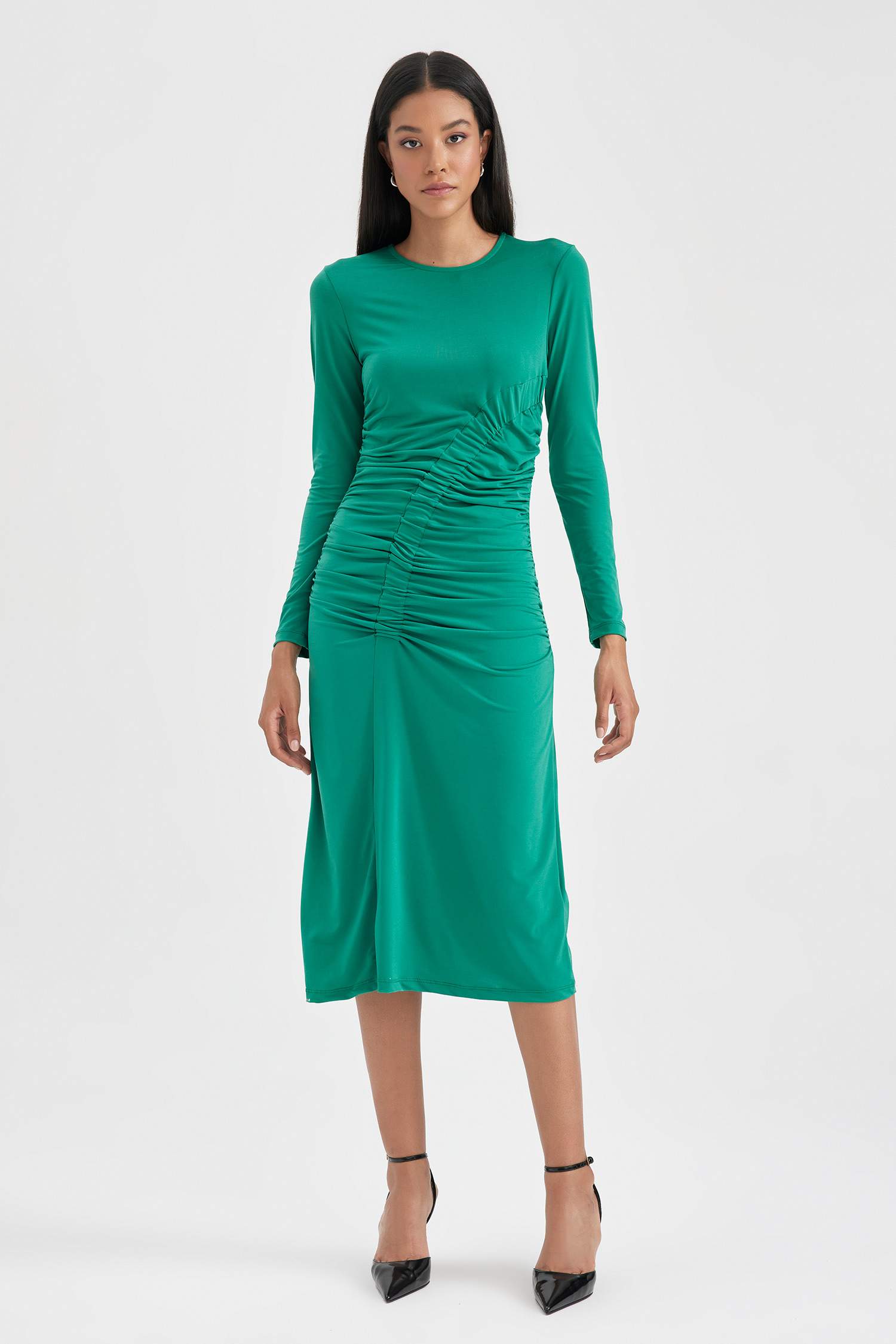 فستان بكم ميدي بديكون بياقة مدورة