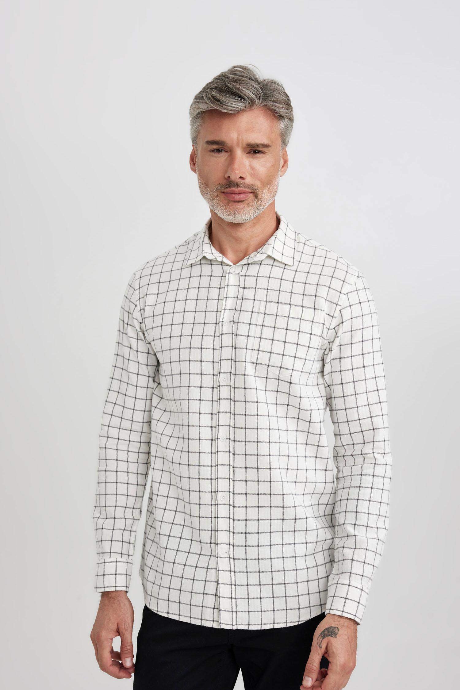 Regular Fit Kare Desenli Uzun Kollu Gömlek