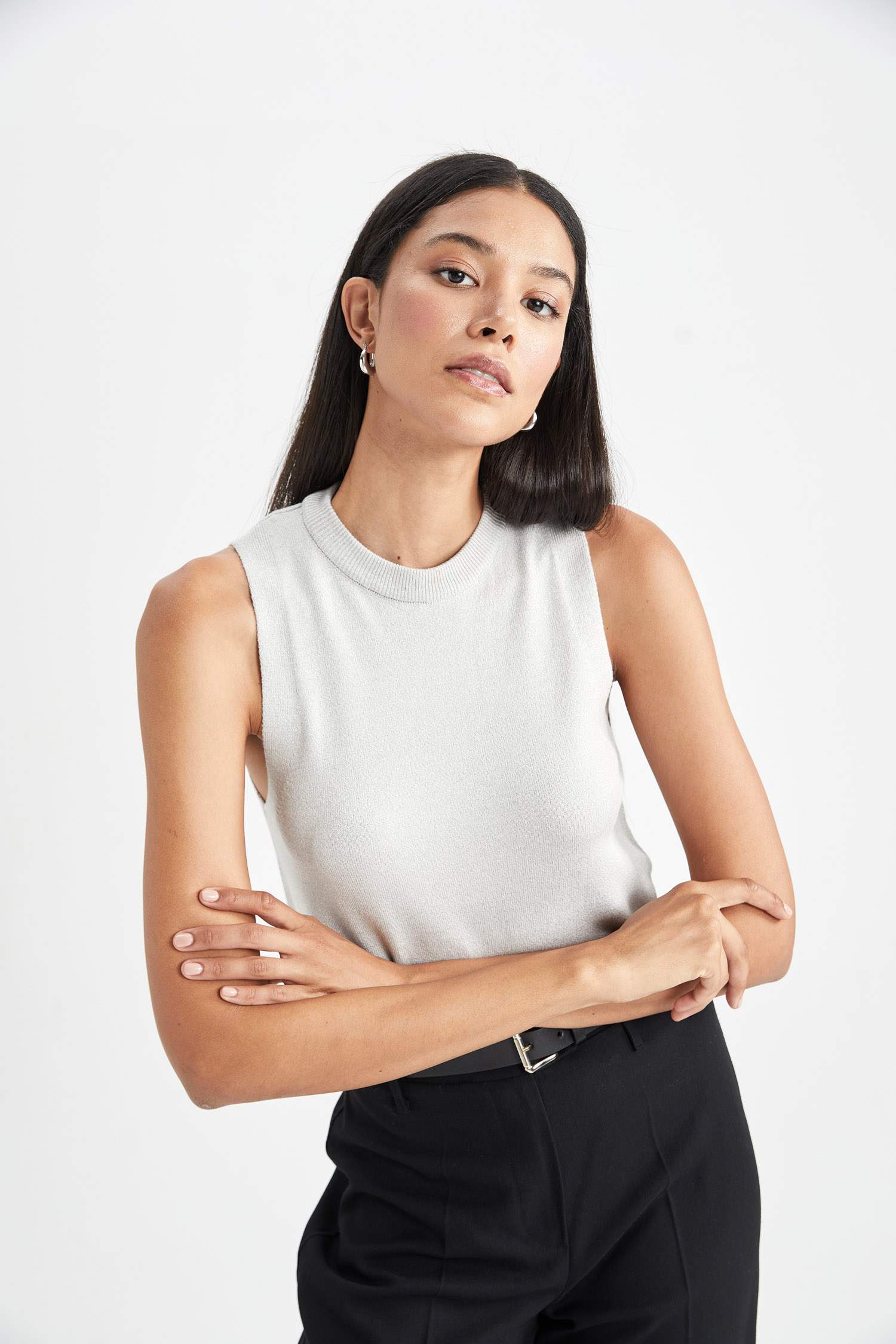 Regular Fit Crew Neck Sleeveless Tank Top