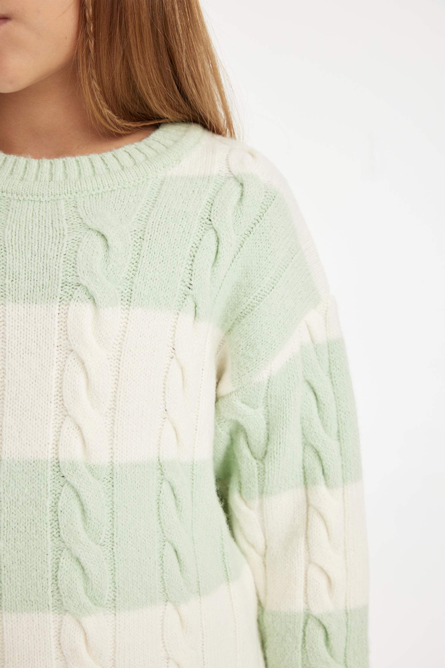 Kız Çocuk Çizgili Bisiklet Yaka Saç Örgülü Triko Kazak