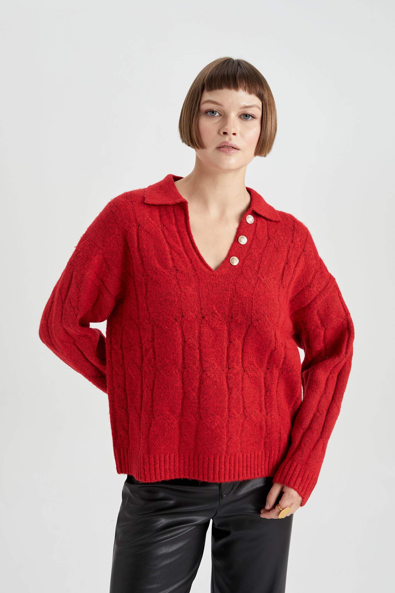 Свитер с поло воротником свободного кроя