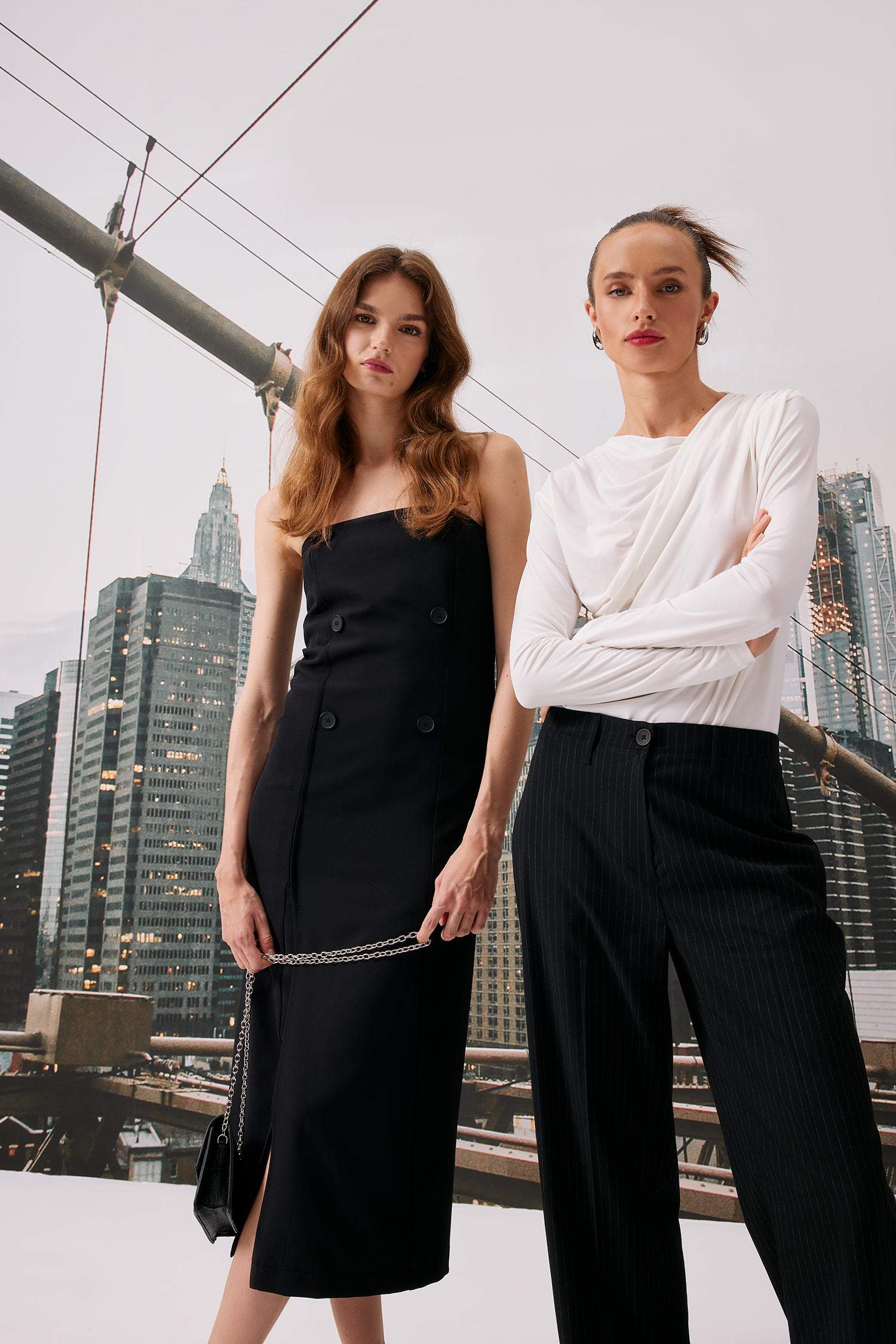 Straplez Basic Düz Yırtmaçlı Midi Siyah Abiye Elbise