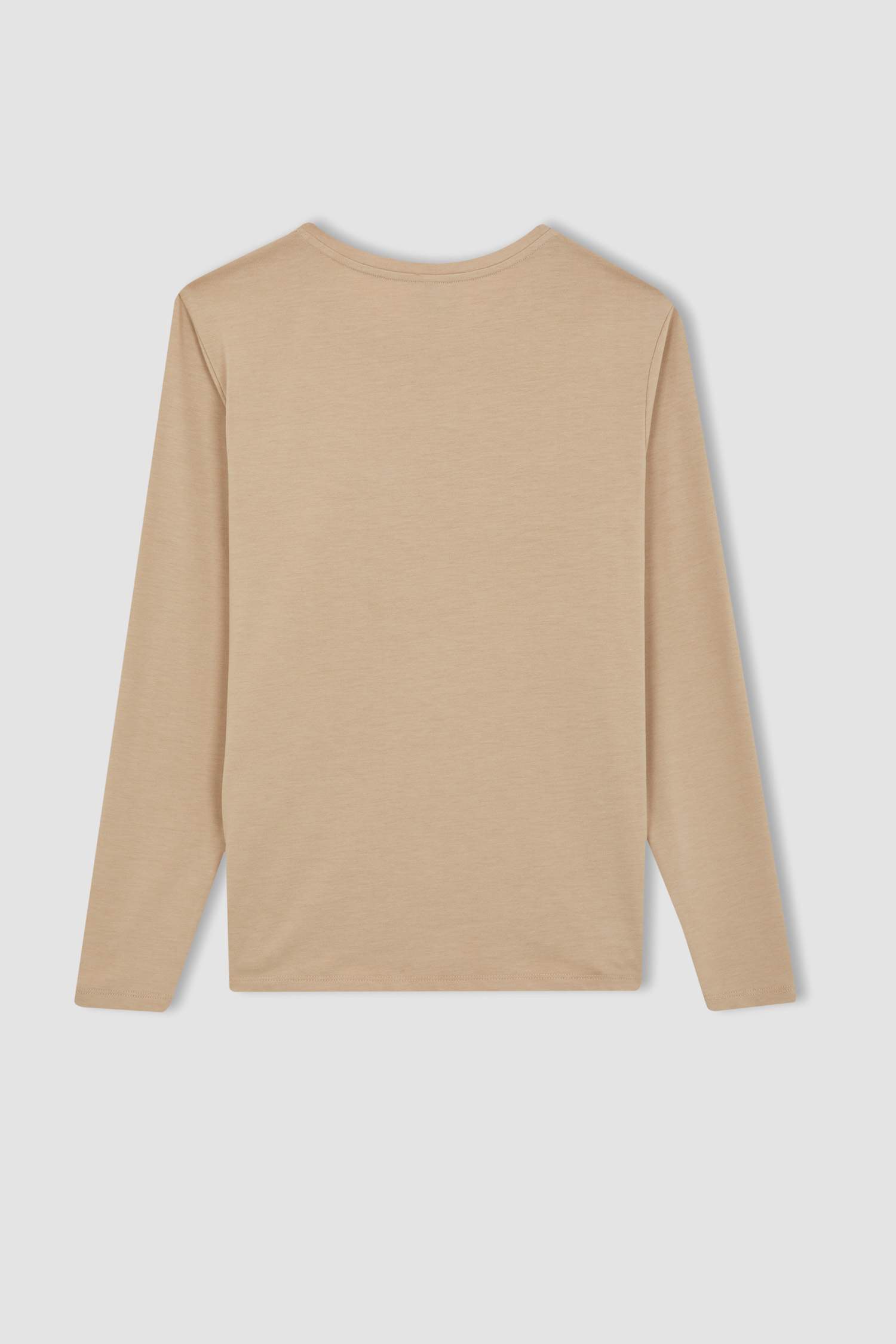 تيشيرت كم طويل بقصة عادية برقبة مستديرة