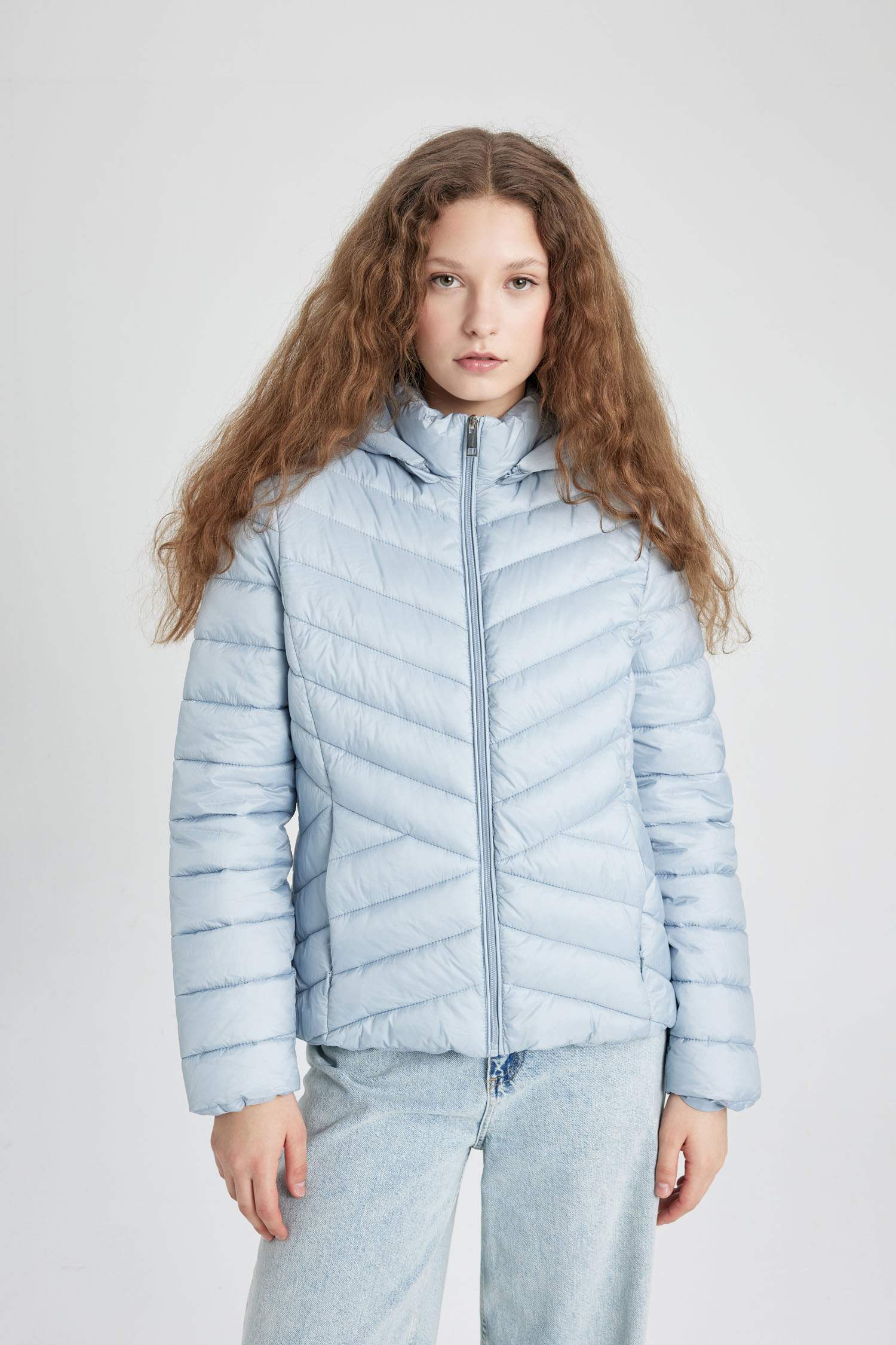 Su Geçirmez Hafif Şişme Mont Kapüşonlu Kapitoneli Fermuarlı Cepli Basic Düz Mevsimlik