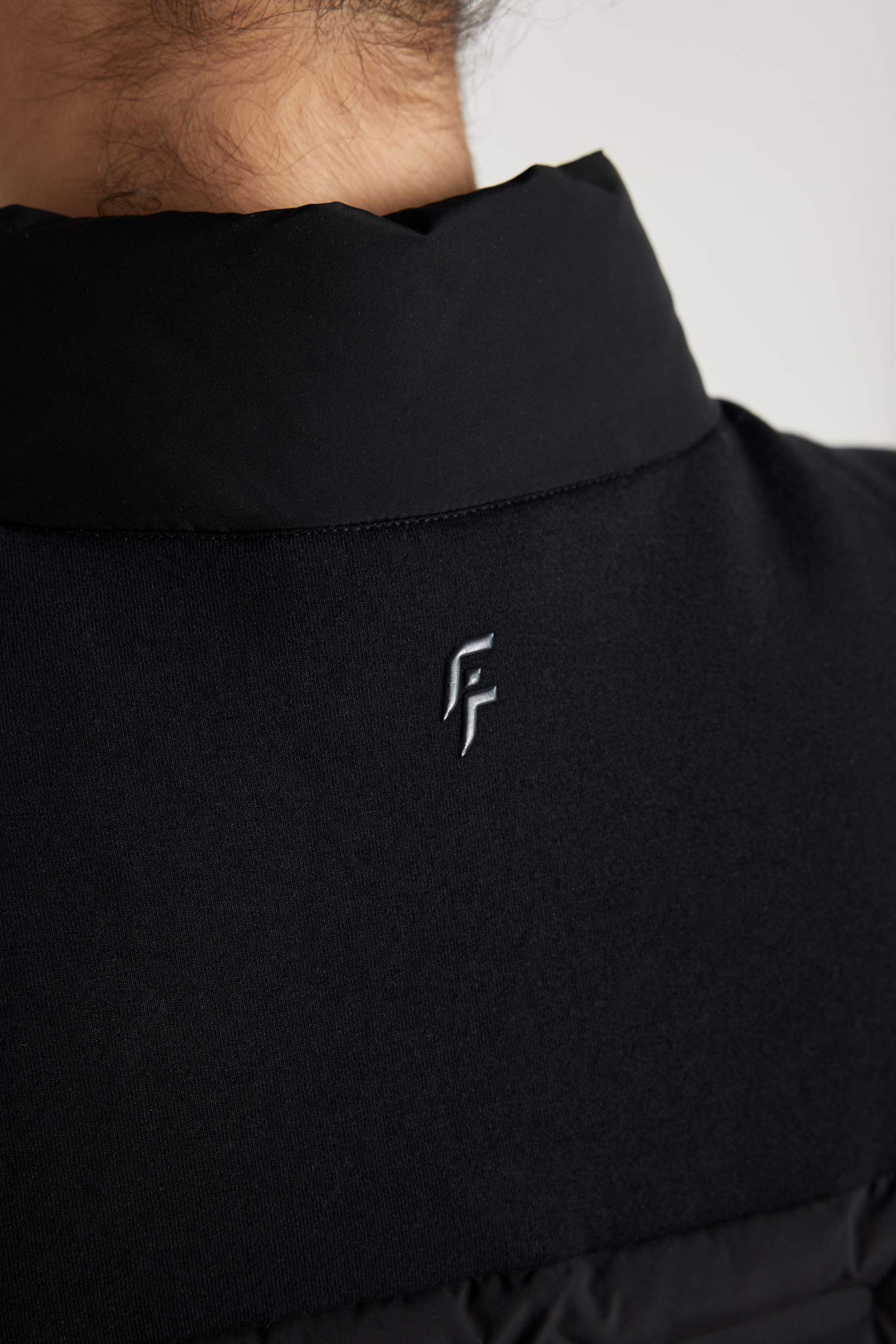 Su İtici Rüzgar Geçirmez Slim Fit Dar Kesim Fermuarlı Şişme Sporcu Yelek