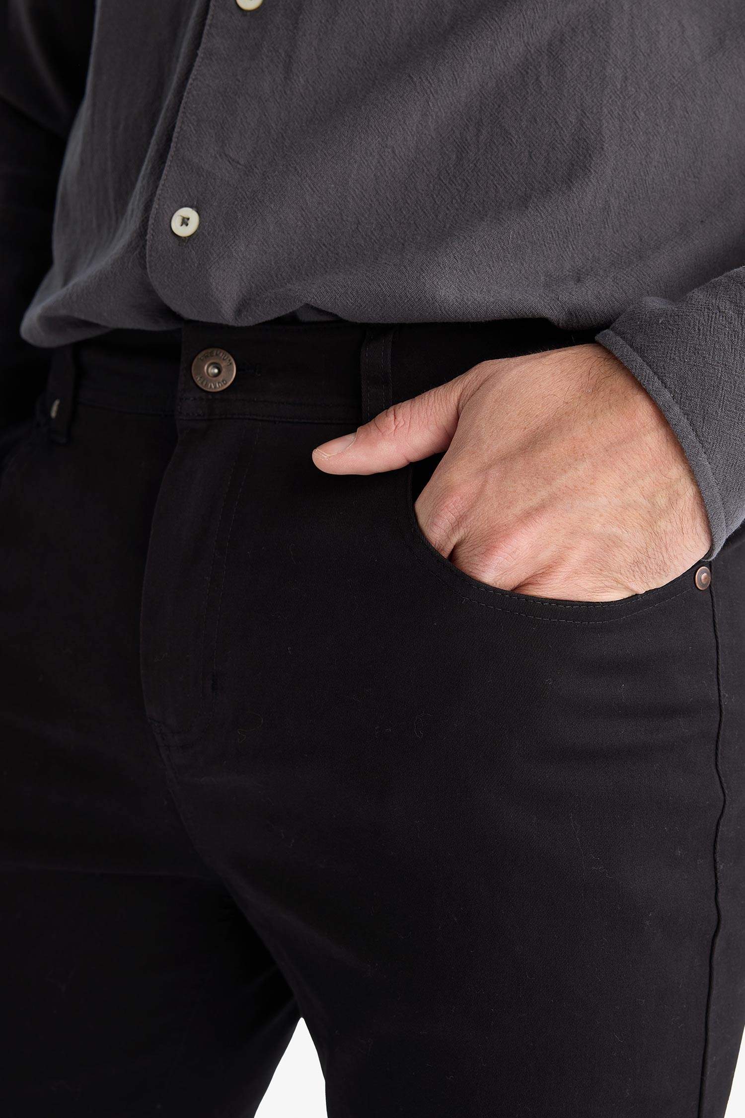 Slim Fit Dar Kesim Dar Paça Cepli Pantolon