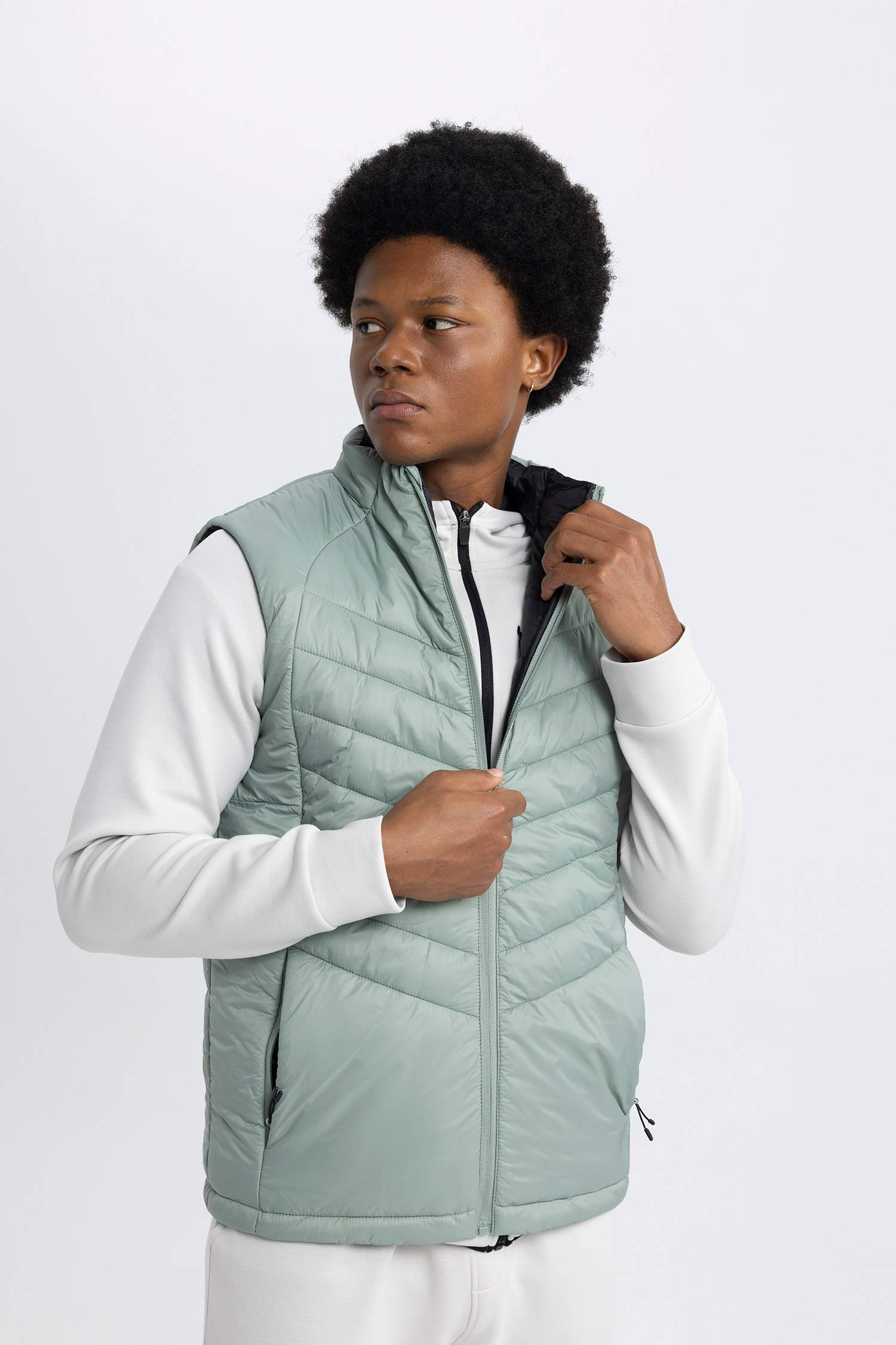 Slim Fit Şişme Yelek Dar Kesim Su İtici Rüzgar Geçirmez Fermuarlı Cepli