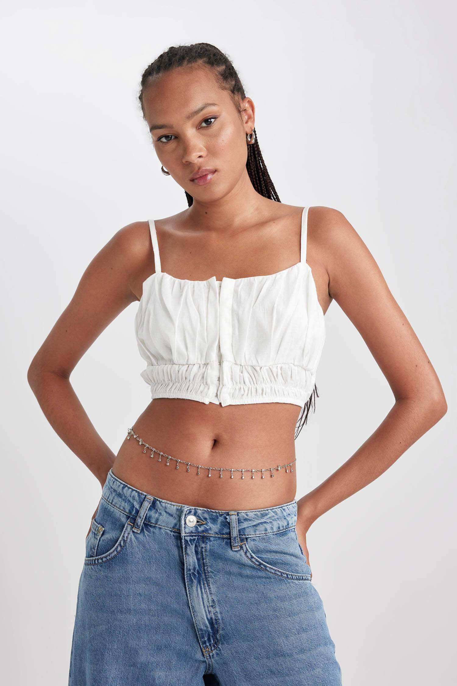 بلوزة كروب بحمالات وياخة V