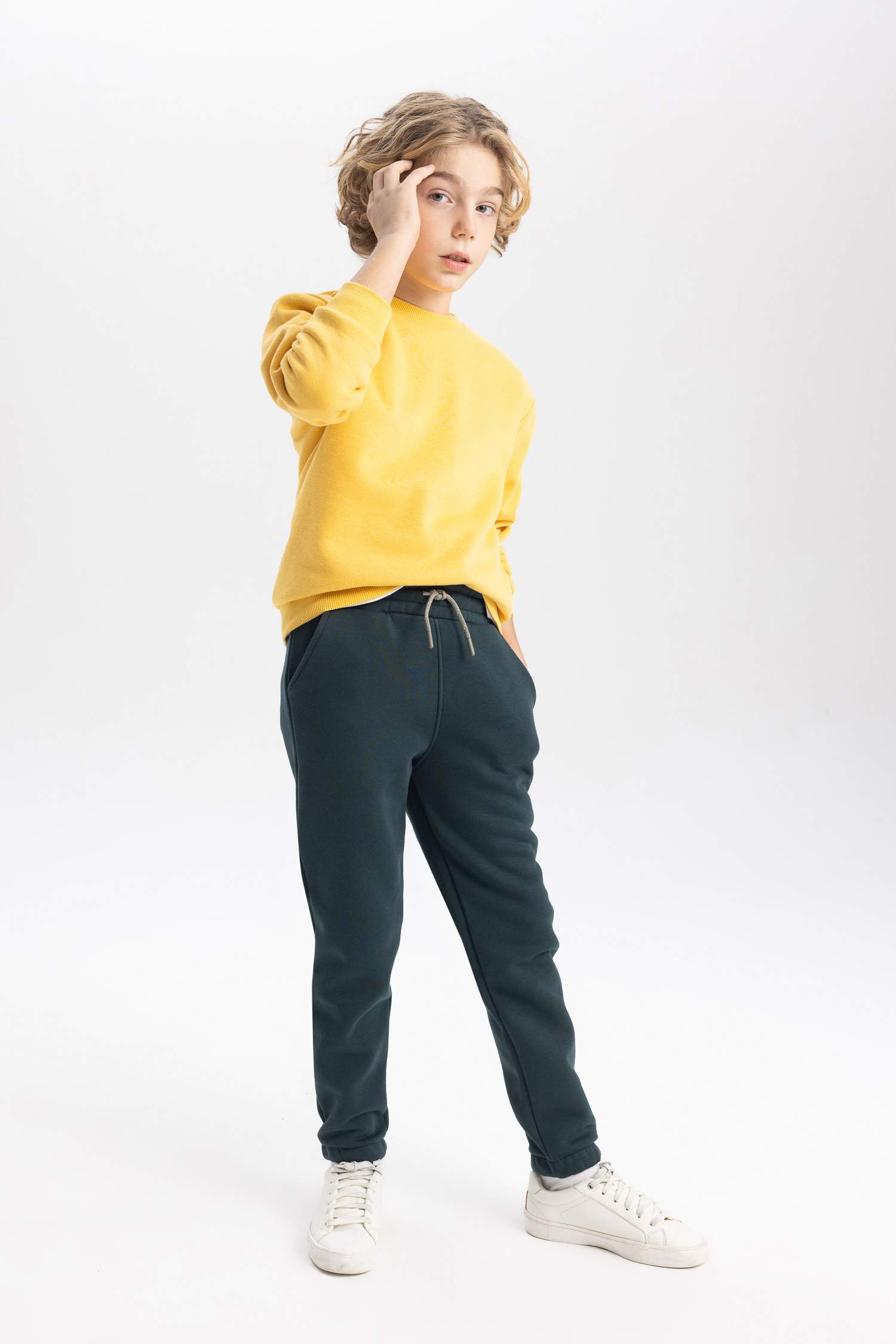 بنطلون سويت بانتس اولادي تقيل قصة عادية