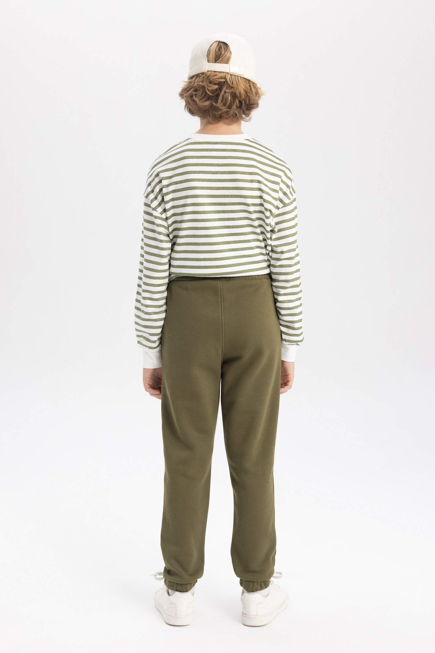 بنطلون سويت بانتس اولادي تقيل قصة عادية