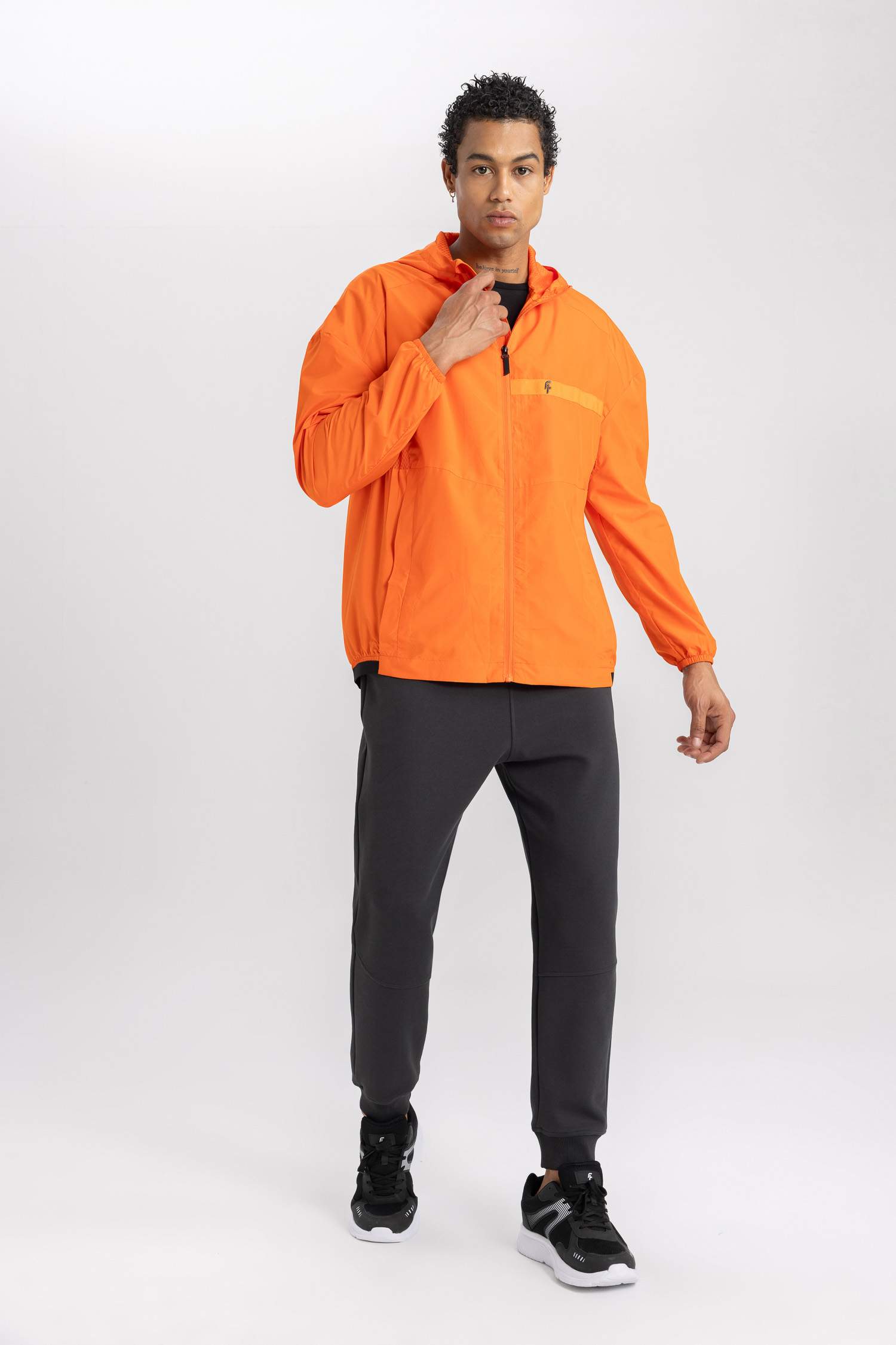 Su İtici Rüzgar Geçirmez Mont Slim Fit Dar Kesim Kapüşonlu File Astarlı Fermuarlı Cepli