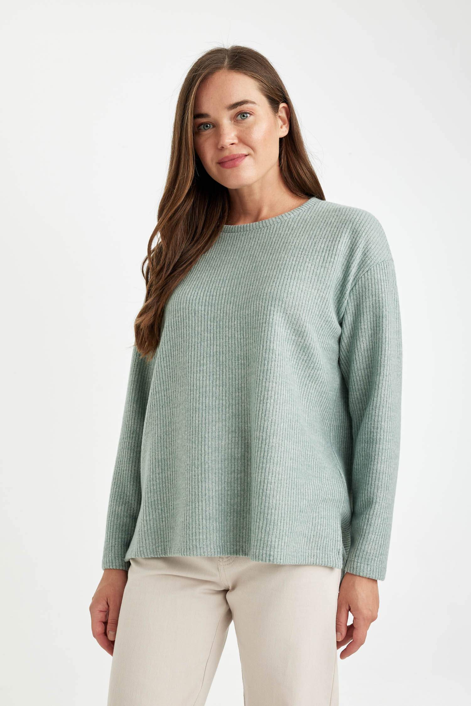 Relax Fit Bisiklet Yaka Fitilli Kaşkorse Yırtmaçlı Basic Düz Sweatshirt