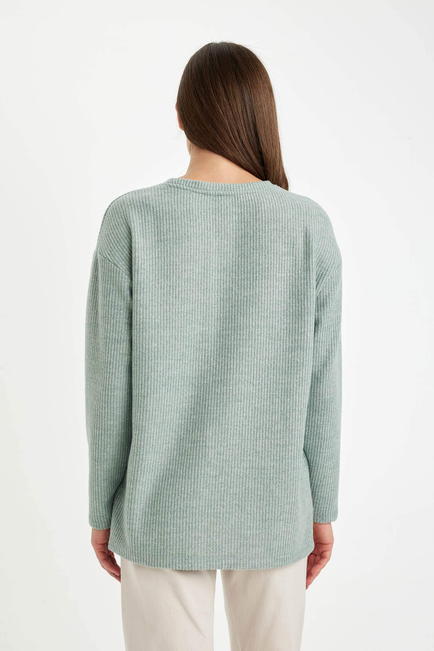 Relax Fit Bisiklet Yaka Fitilli Kaşkorse Yırtmaçlı Basic Düz Sweatshirt