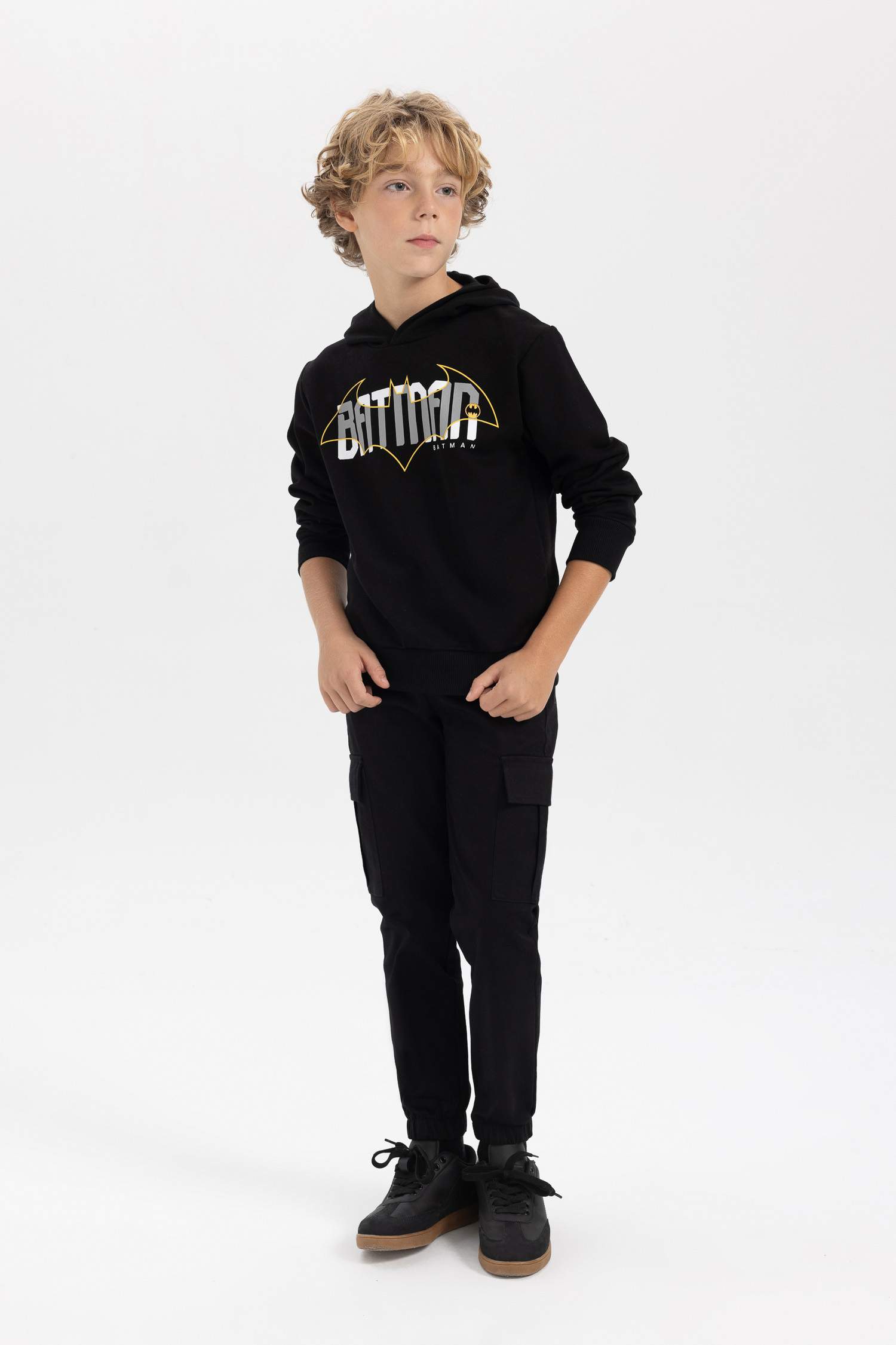 سويت شيرت ولادي قصة عادية بغطاء للرأس من باتمان