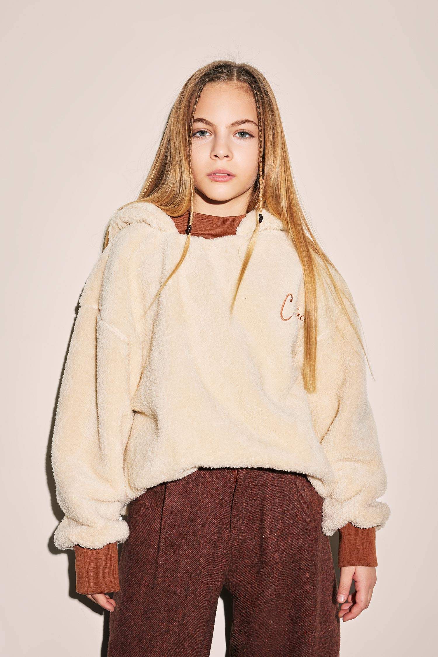 Kız Çocuk Oversize Geniş Kalıp Kapüşonlu Pelüş Sweatshirt