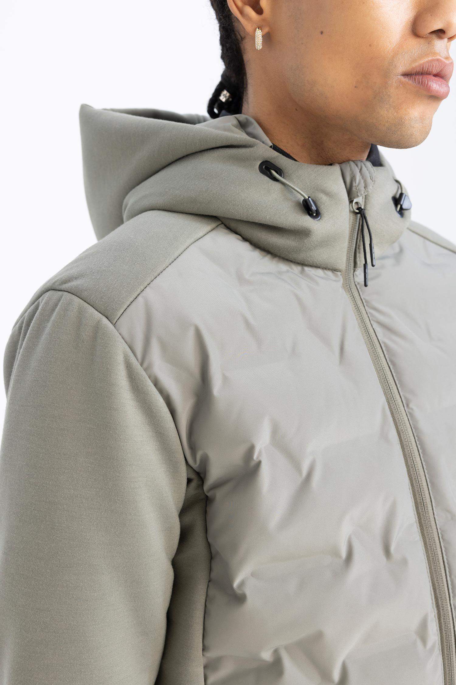 جاكيت سليم فيت بغطاء للرأس و سحاب من DeFactoFit