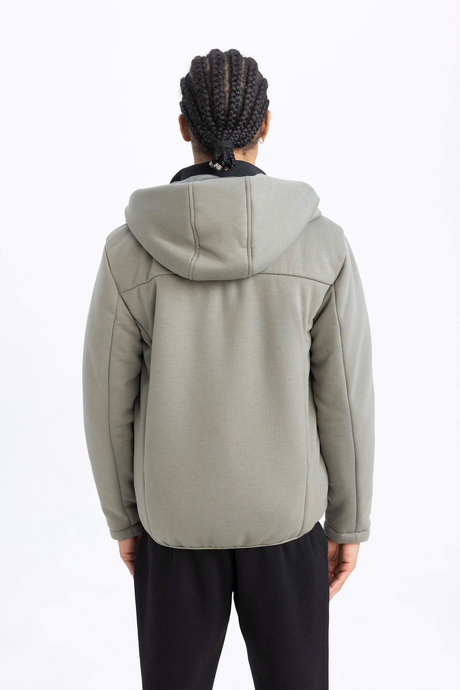 جاكيت سليم فيت بغطاء للرأس و سحاب من DeFactoFit