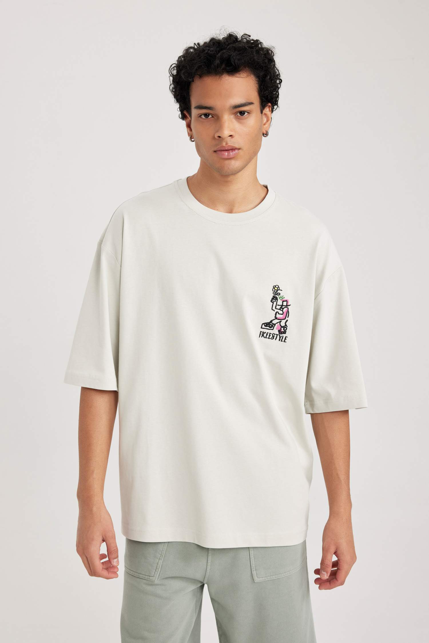 Loose Fit Crew Neck Printed Short Sleeve T-Shirt