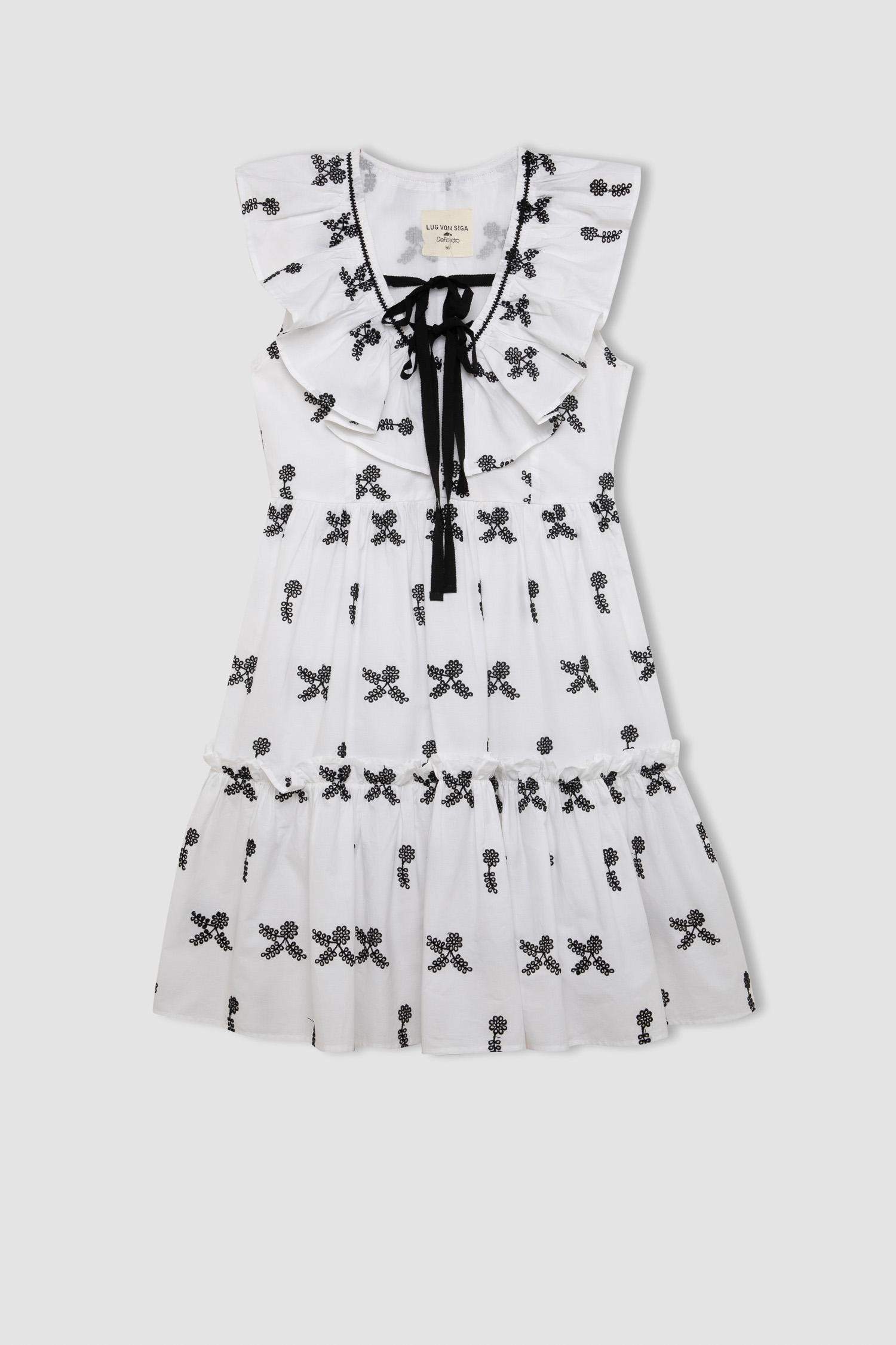 Lug Von Siga x DeFacto Bodycon V-Neck Embroidery Mini Dress