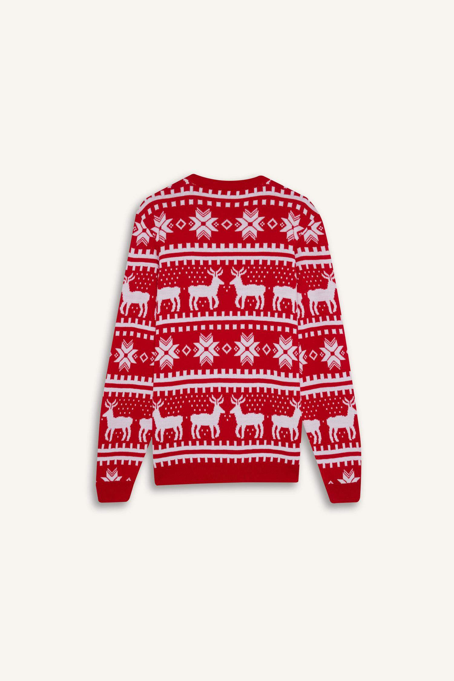 Standard Fit Crew Neck Knitted Pullover