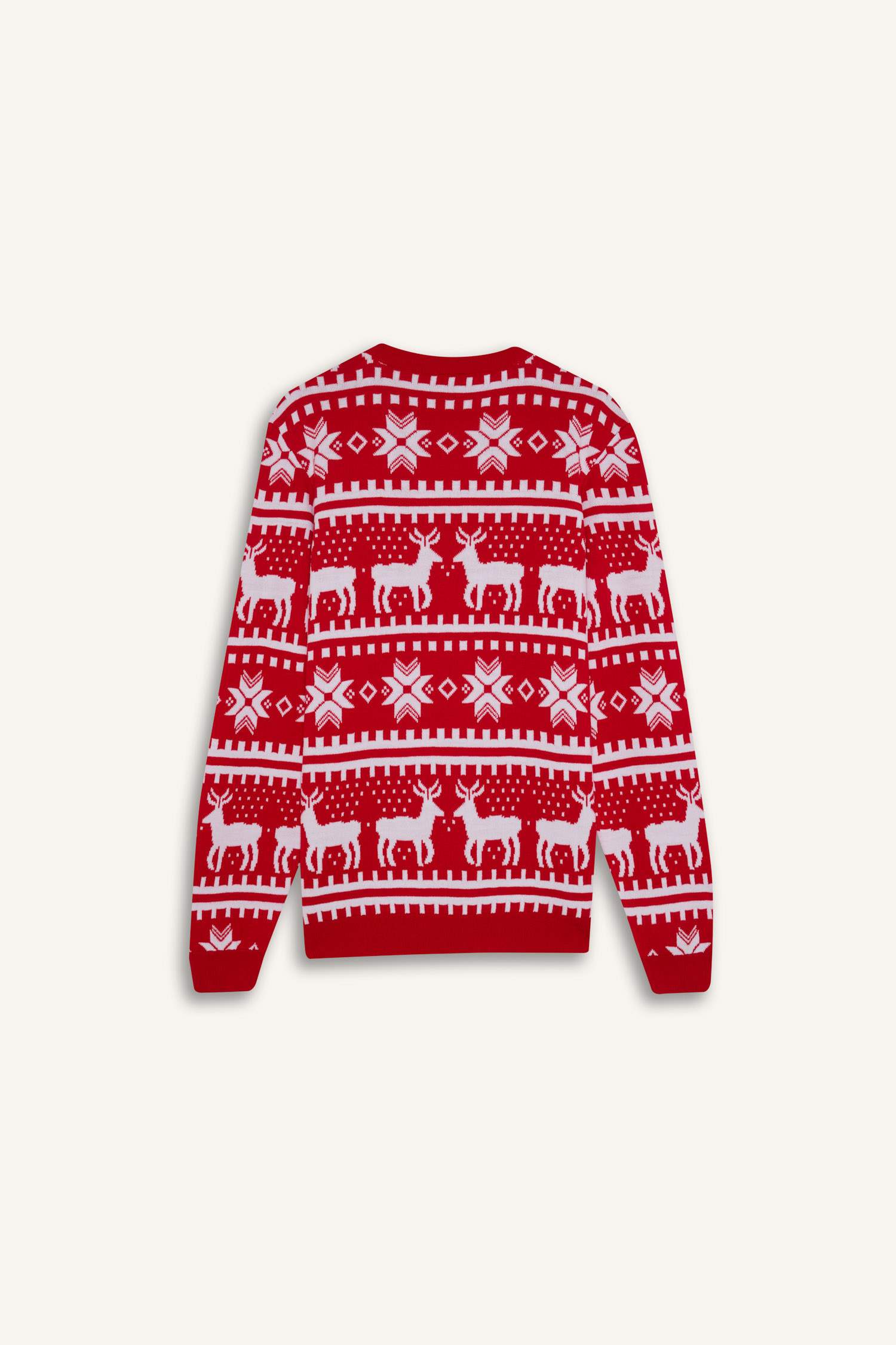 بلوفر تريكو قصة عادية بياقة مستديرة