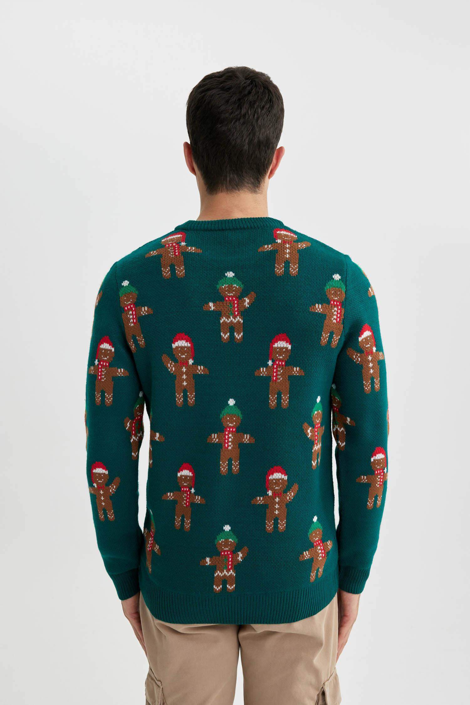 New Year Themed Standard Fit Patterned Knitted Pullover