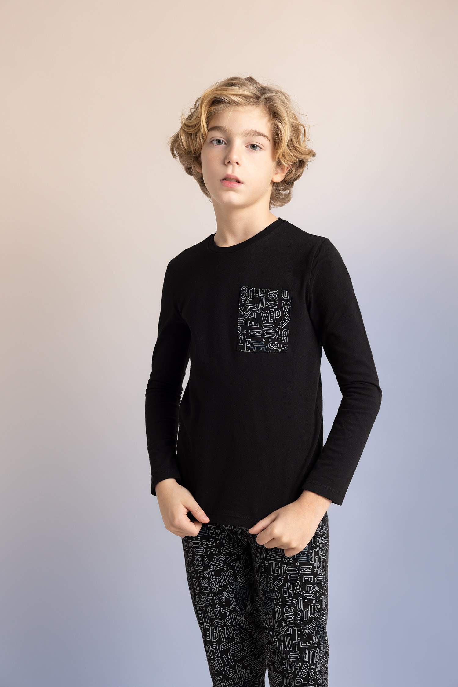 طقم بيجاما اسود اولادي قصة عادية - قطعتين