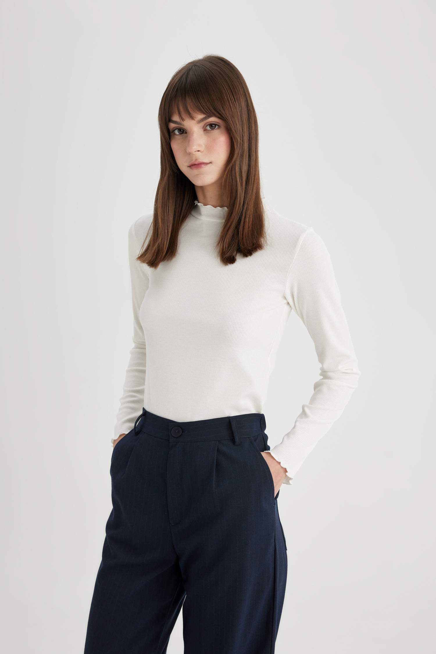 Slim Fit Yarım Balıkçı Yaka Fitilli Kaşkorse Basic Uzun Kollu Tişört