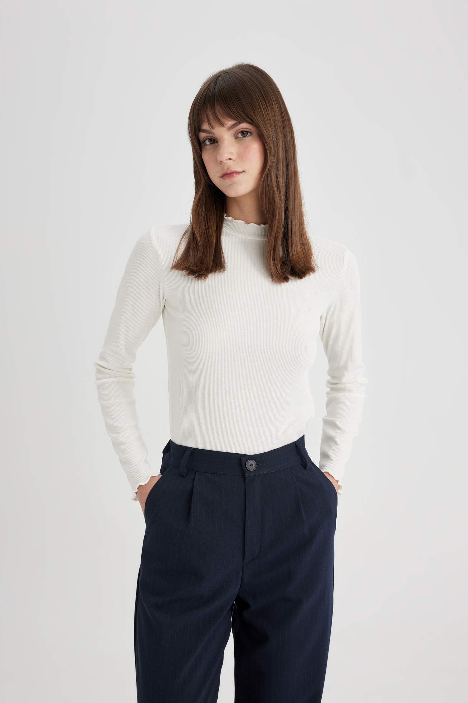 Slim Fit Yarım Balıkçı Yaka Fitilli Kaşkorse Basic Uzun Kollu Tişört