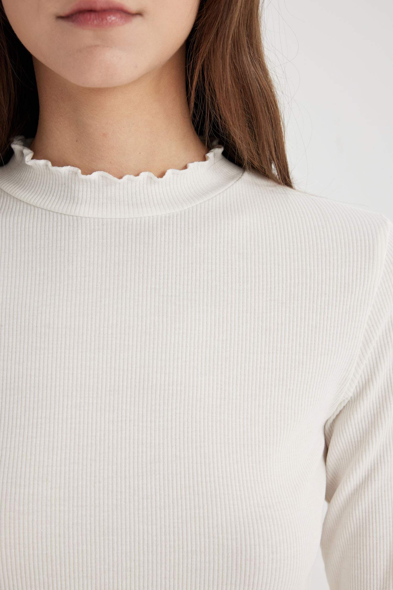 Slim Fit Yarım Balıkçı Yaka Fitilli Kaşkorse Basic Uzun Kollu Tişört