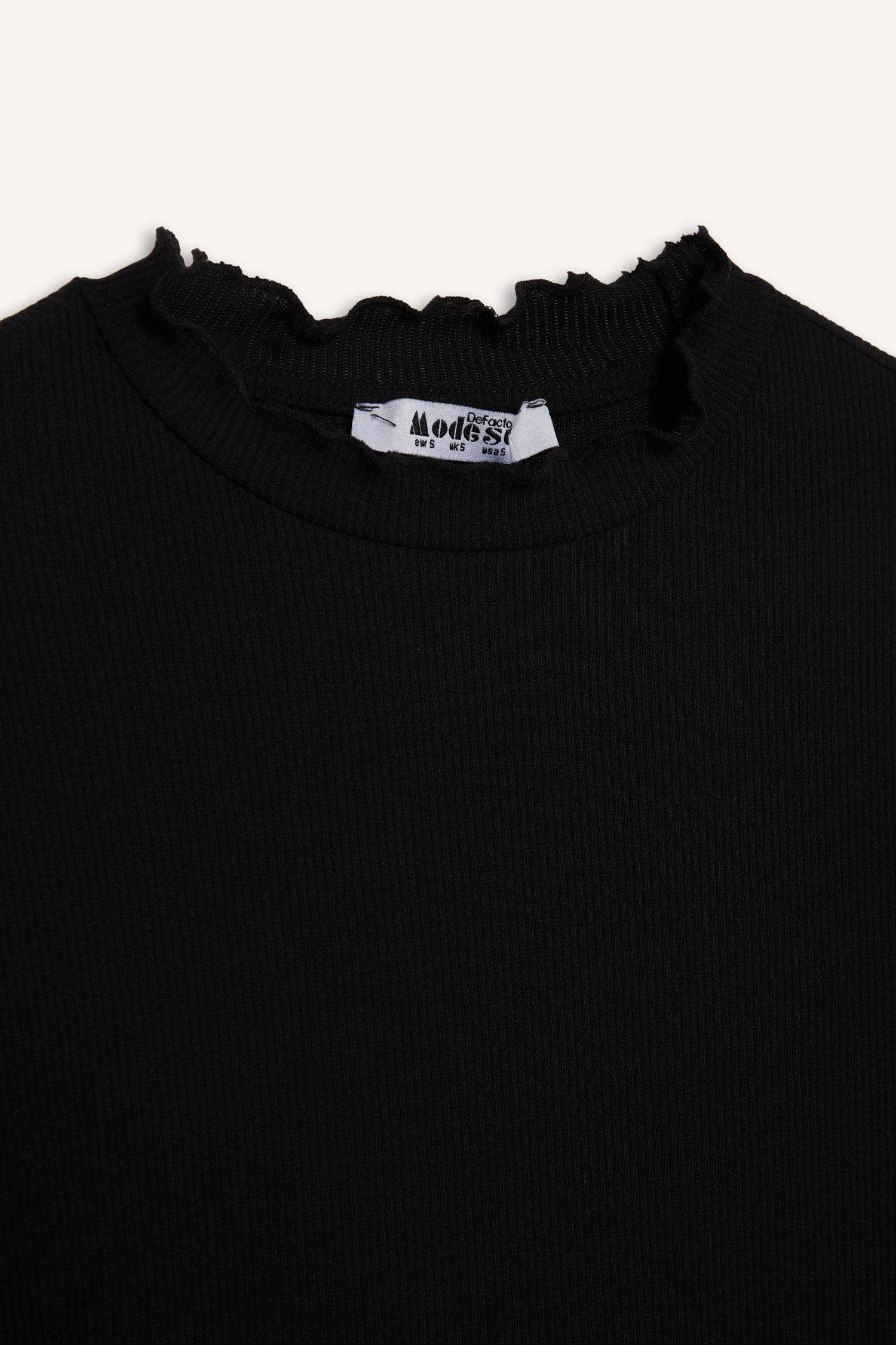 تونيكة كم طويل مضلع بياقة عالية