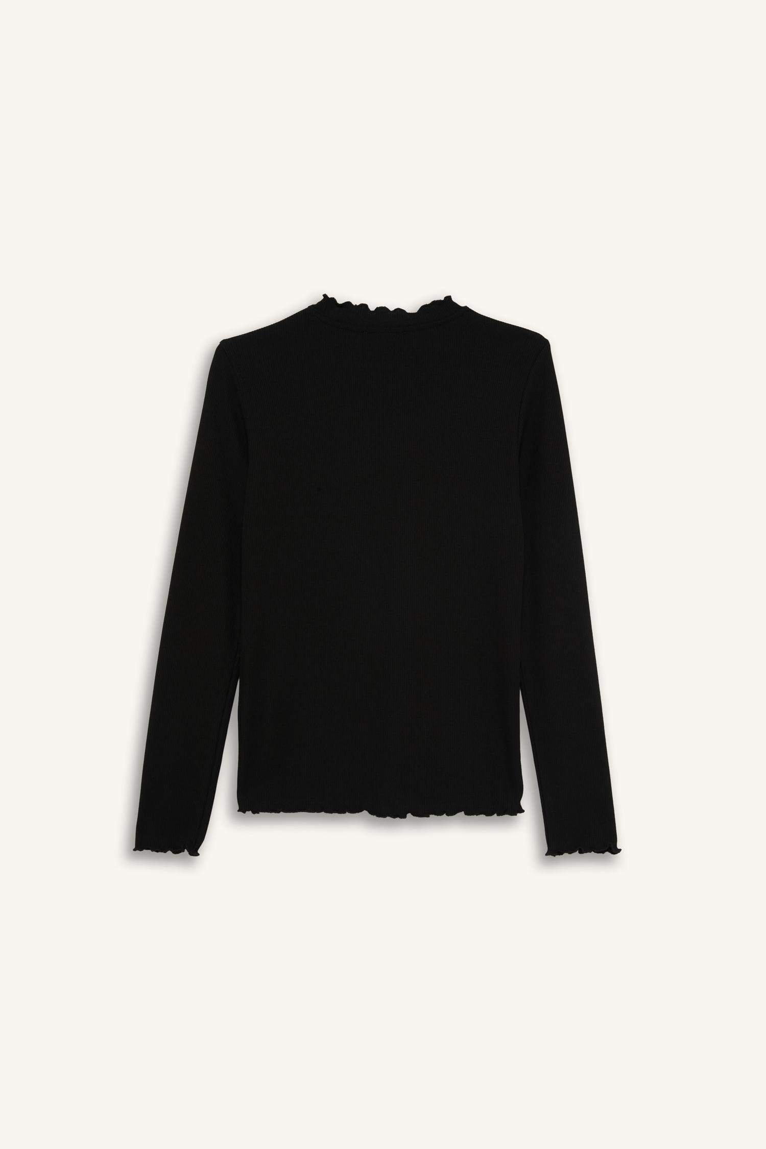 تونيكة كم طويل مضلع بياقة عالية