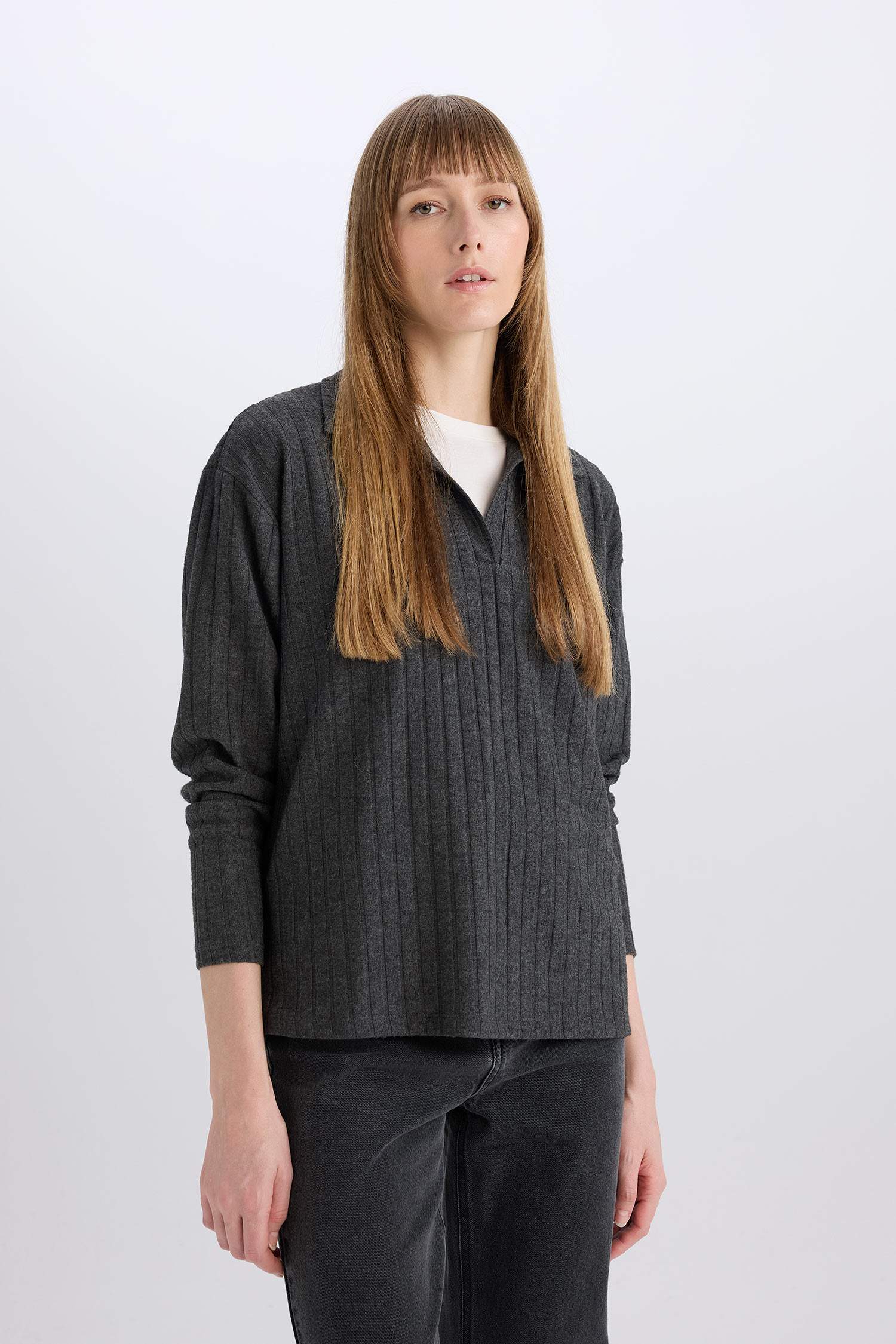 تيشيرت بولو ردن طويل مضلع قصة عادية