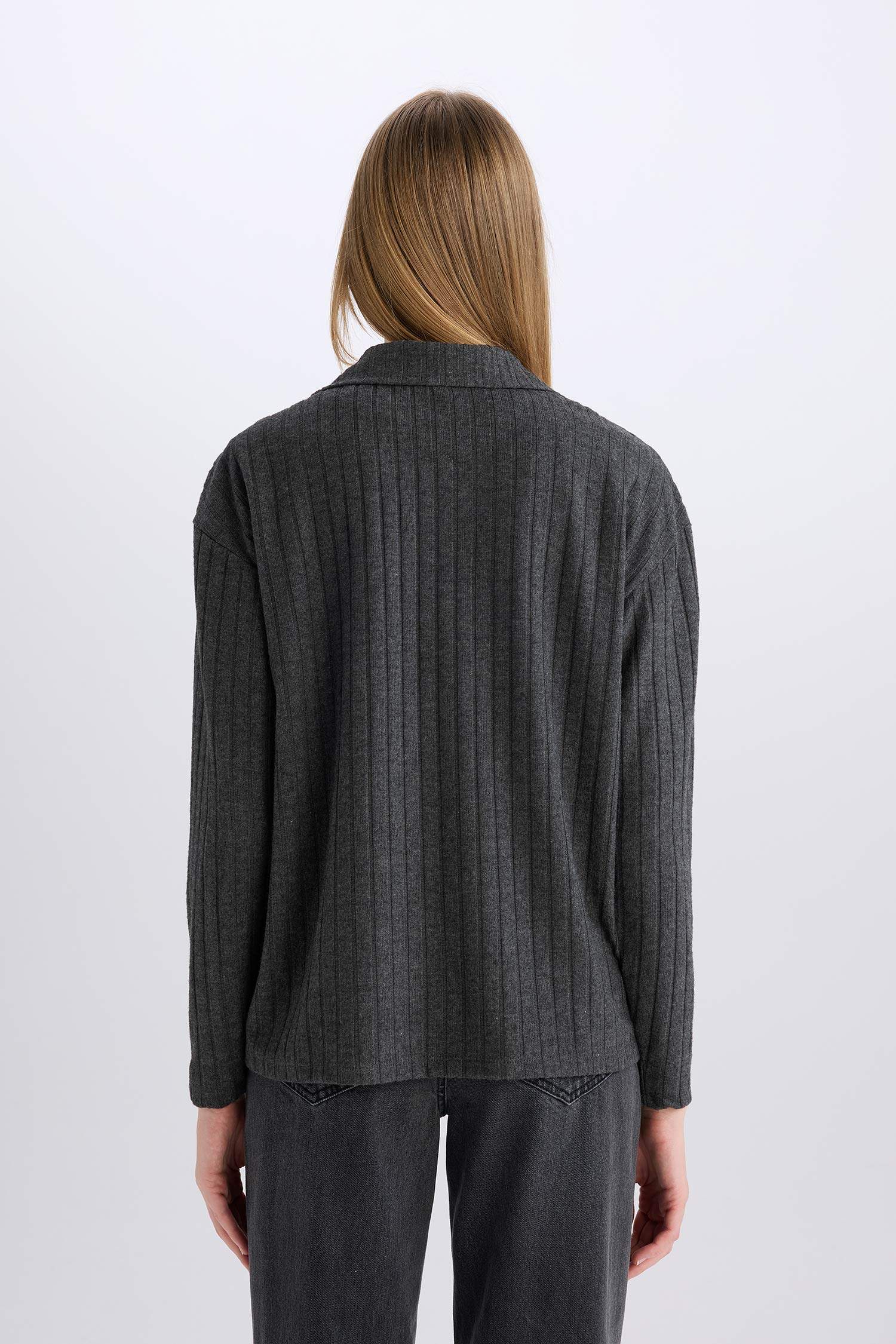 تيشيرت بولو ردن طويل مضلع قصة عادية