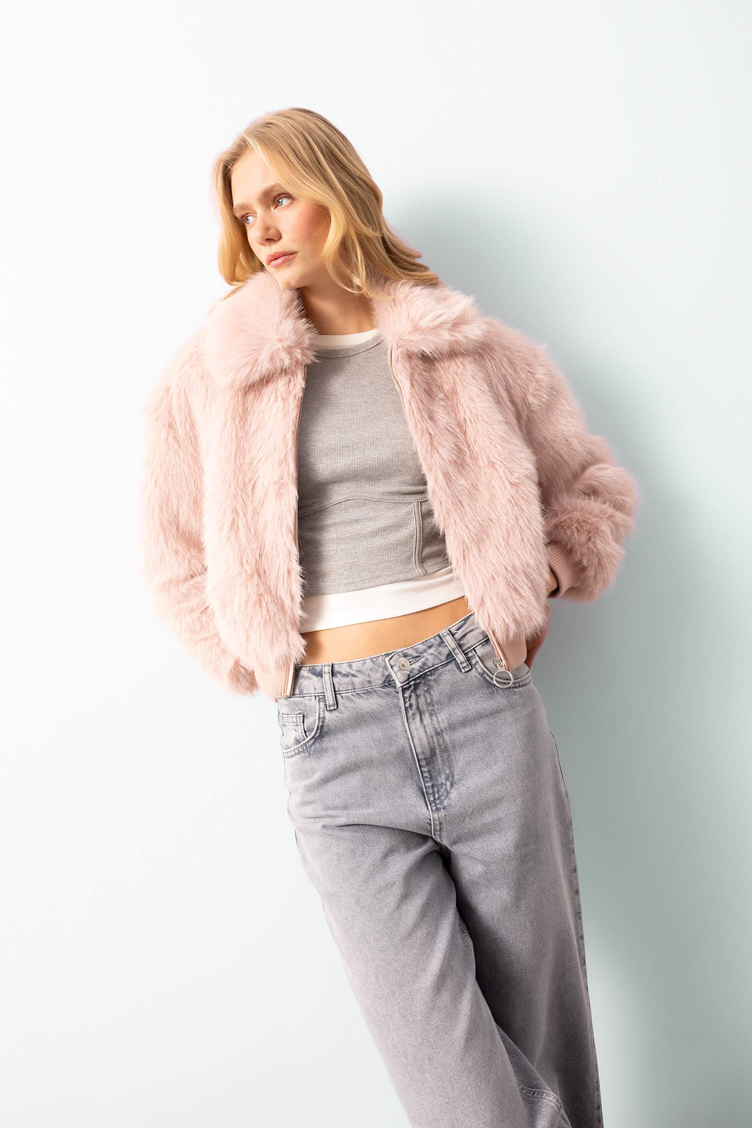 Pink Woman Faux Fur 2934644 | DeFacto
