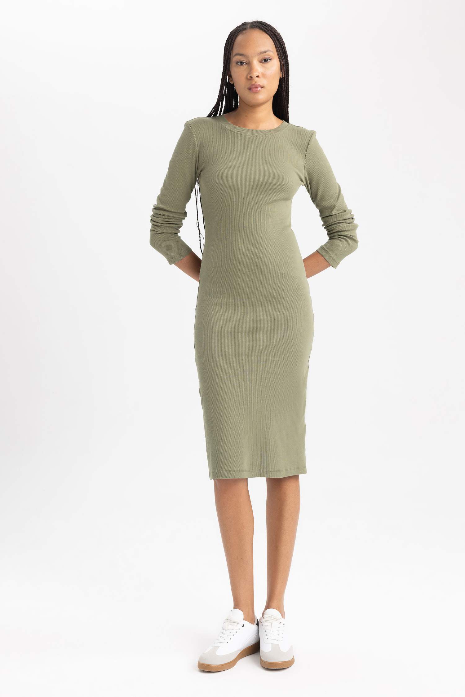 тығыз көйлек с мойын ұзын жеңді Ұзын жеңді трикотаж көйлек