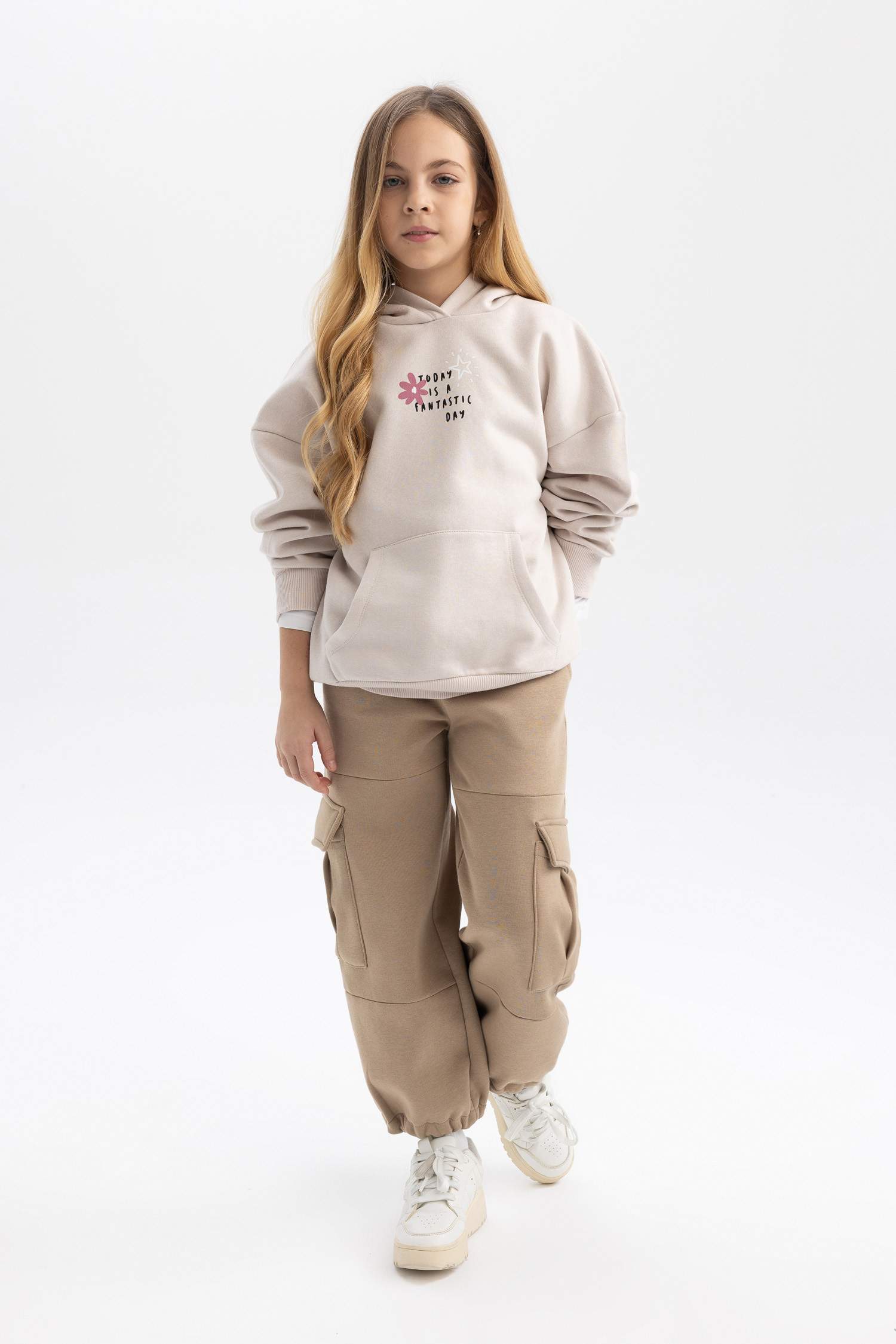 Girl Cargo Fit Thick Sweatpants