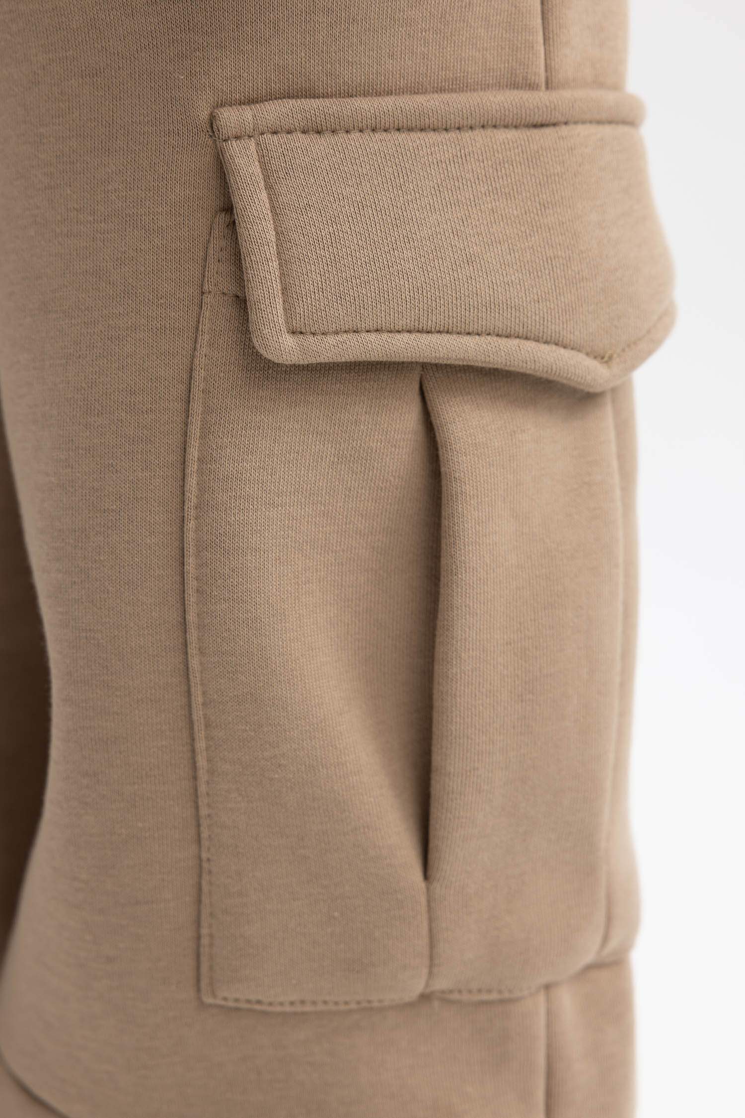 Girl Cargo Fit Thick Sweatpants